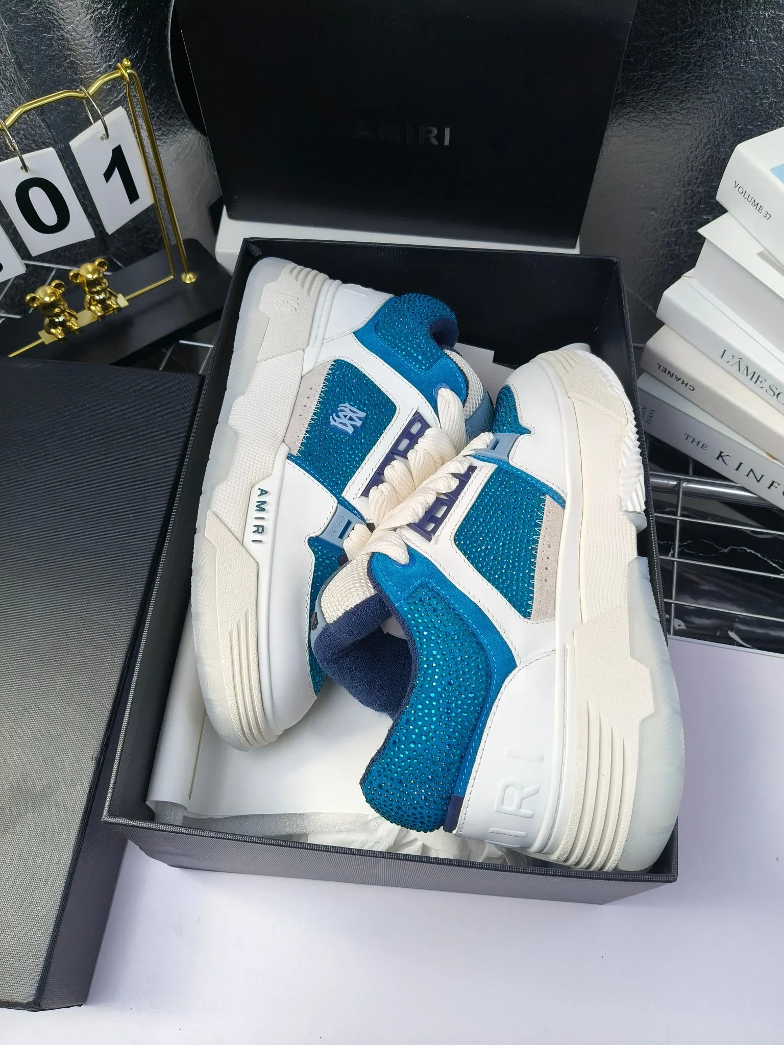 AMIRI Sneakers Suede Leather White-Blue EU35-46 C60202609111960 - Image 4