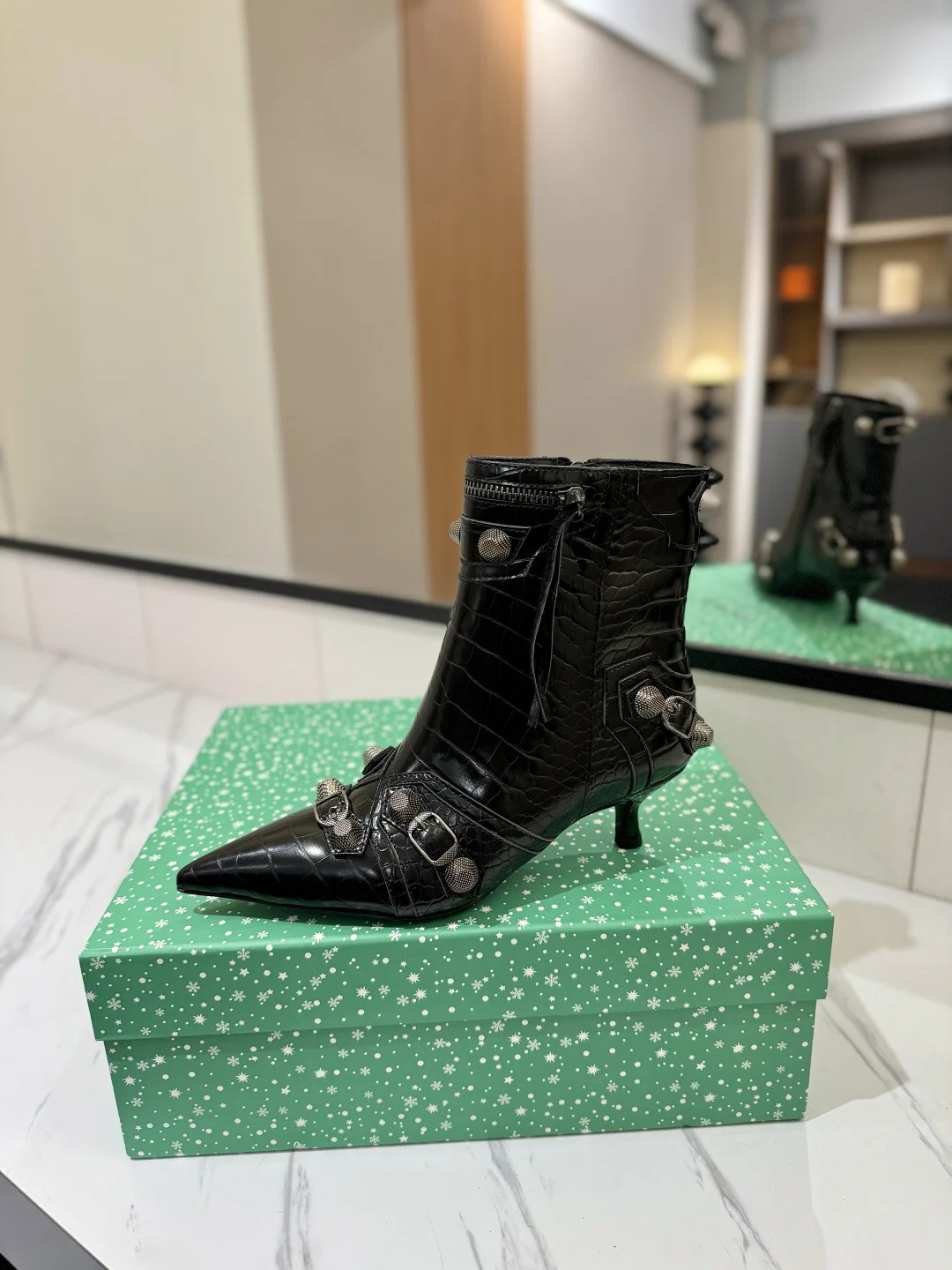 BALENCIAGA Booties Leather Black-Silver D90202609111412 - Image 4
