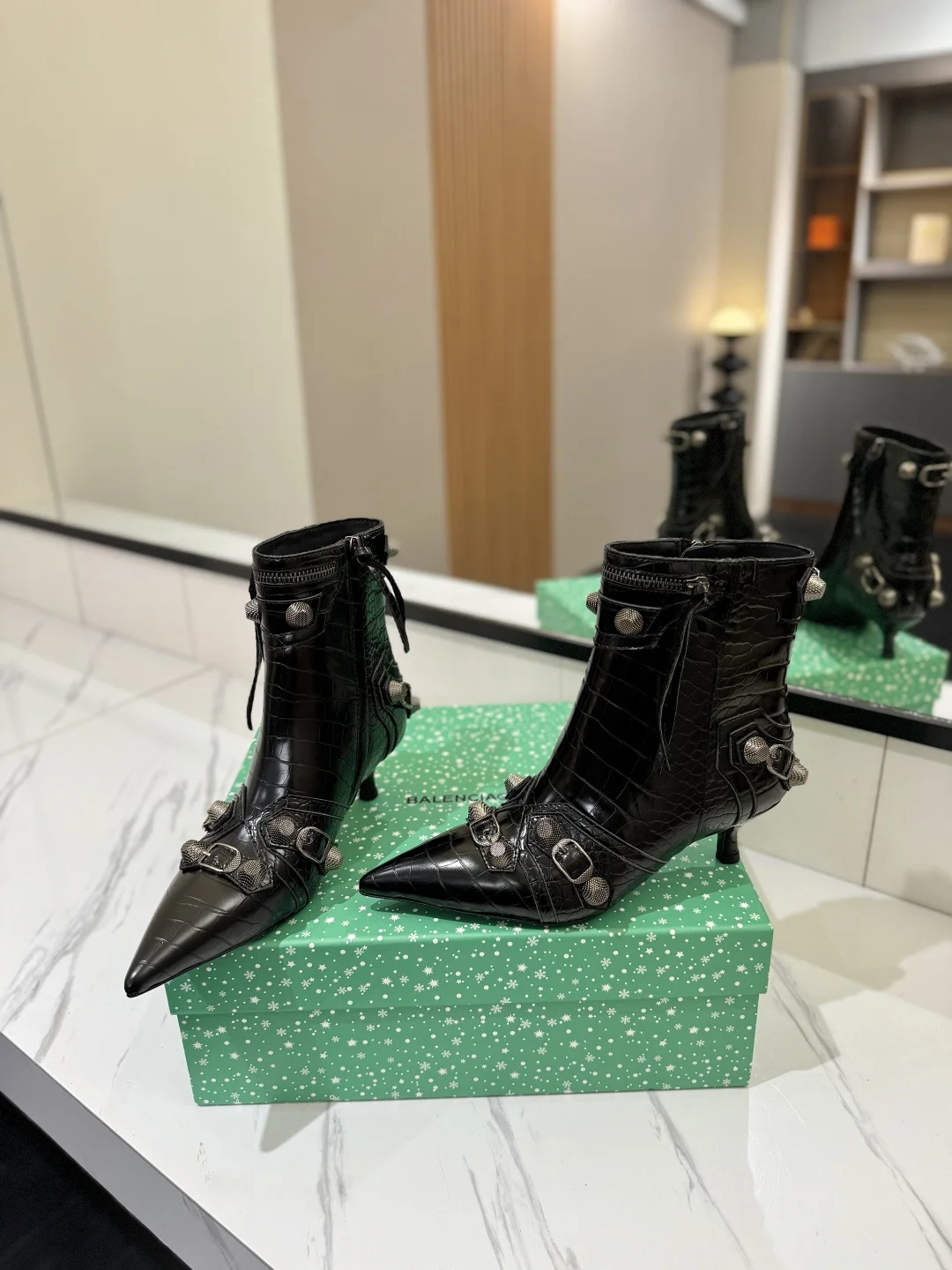 BALENCIAGA Booties Leather Black-Silver D90202609111412 - Image 6