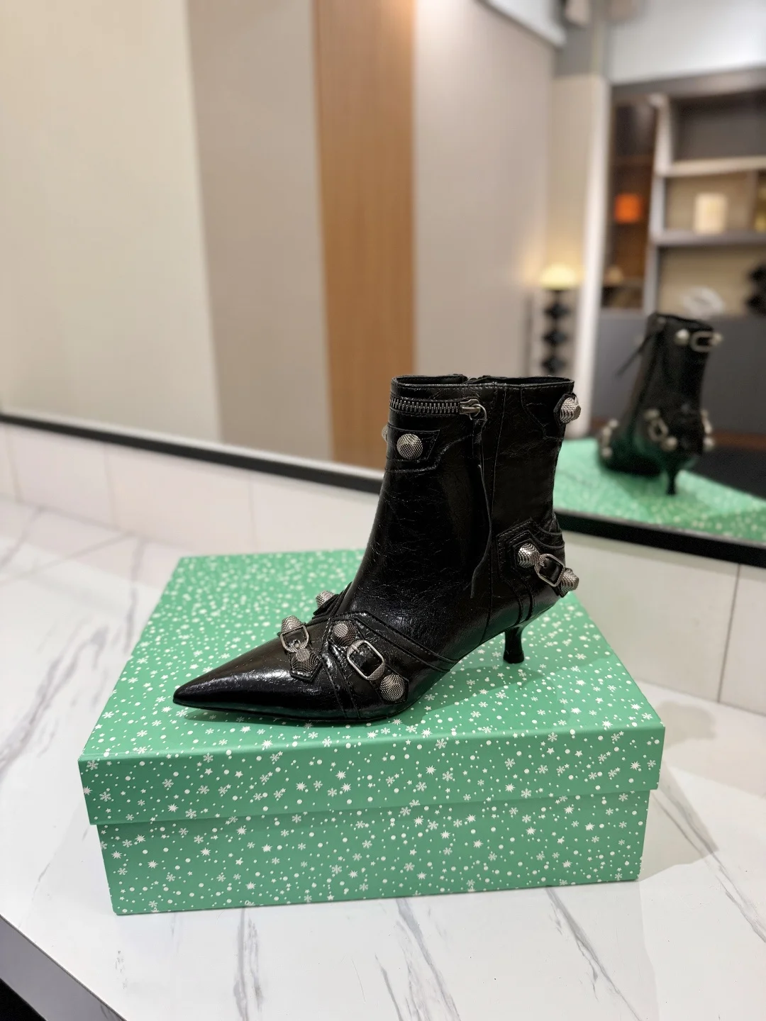 BALENCIAGA Booties Leather Black-Silver D90202609111414 - Image 4