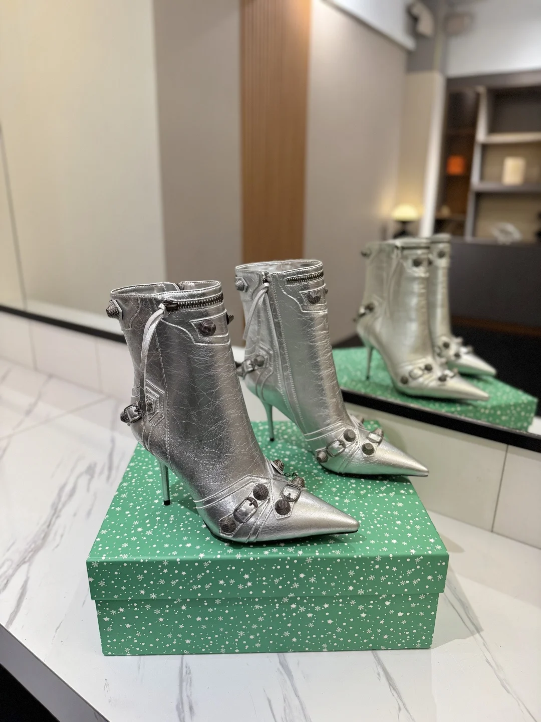 BALENCIAGA Booties Leather Silver D90202609111423