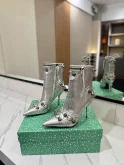 Alternative view of BALENCIAGA Booties Leather Silver D90202609111423
