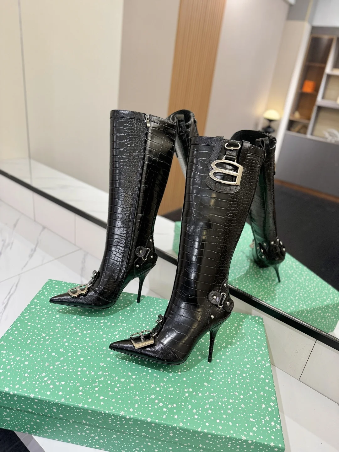 BALENCIAGA Boots Leather Black-Silver E90202609111442 - Image 5