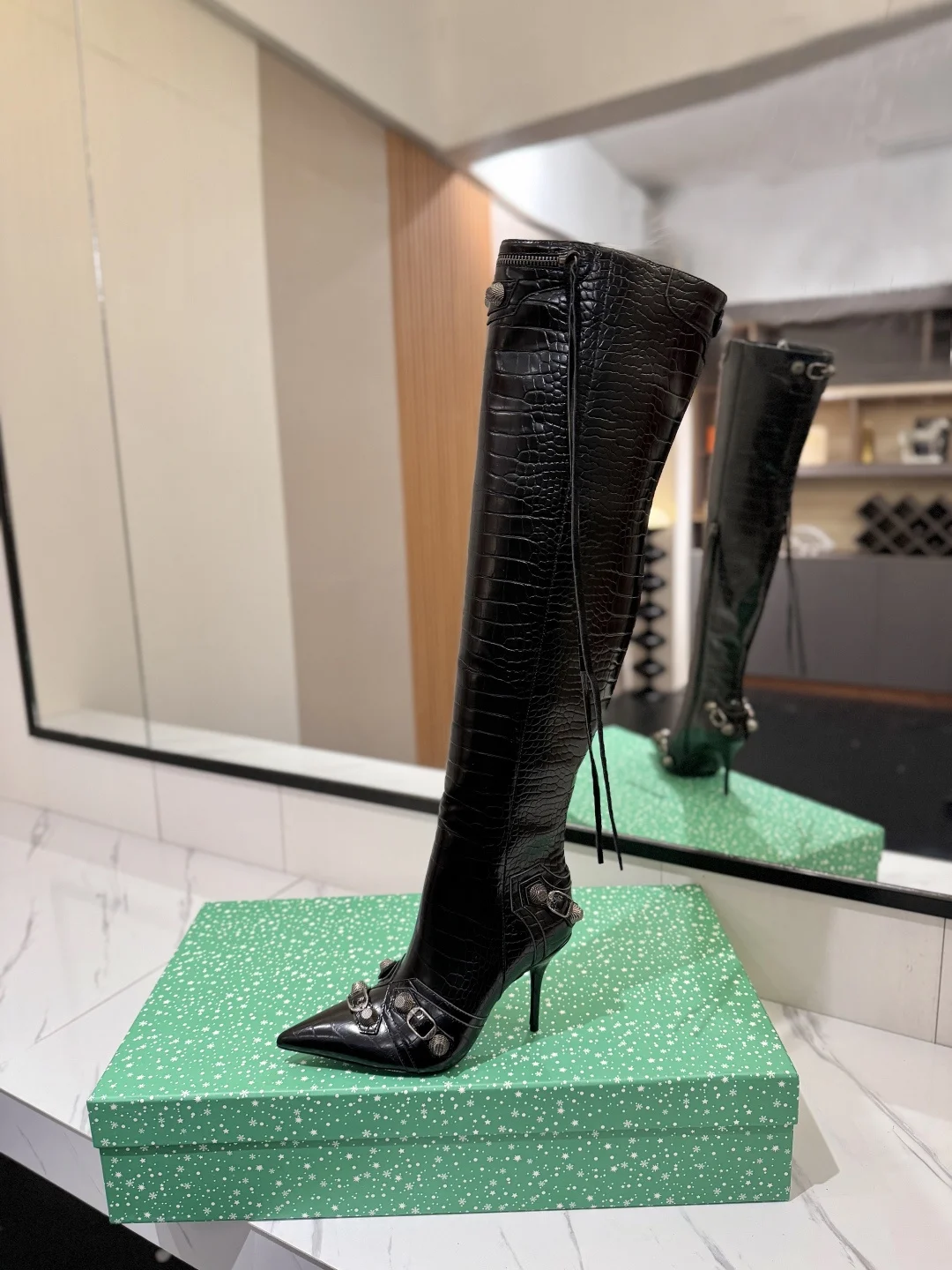 BALENCIAGA Boots Leather Black-Silver F90202609111433 - Image 4