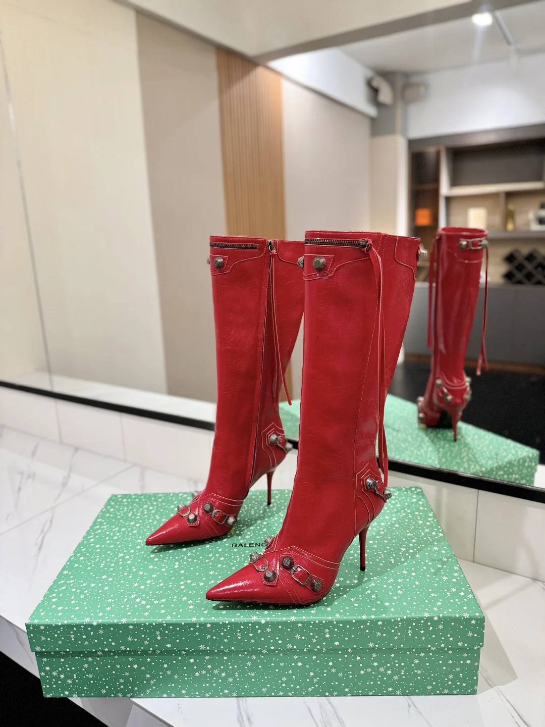 BALENCIAGA Boots Red E70202609111432 - Image 2