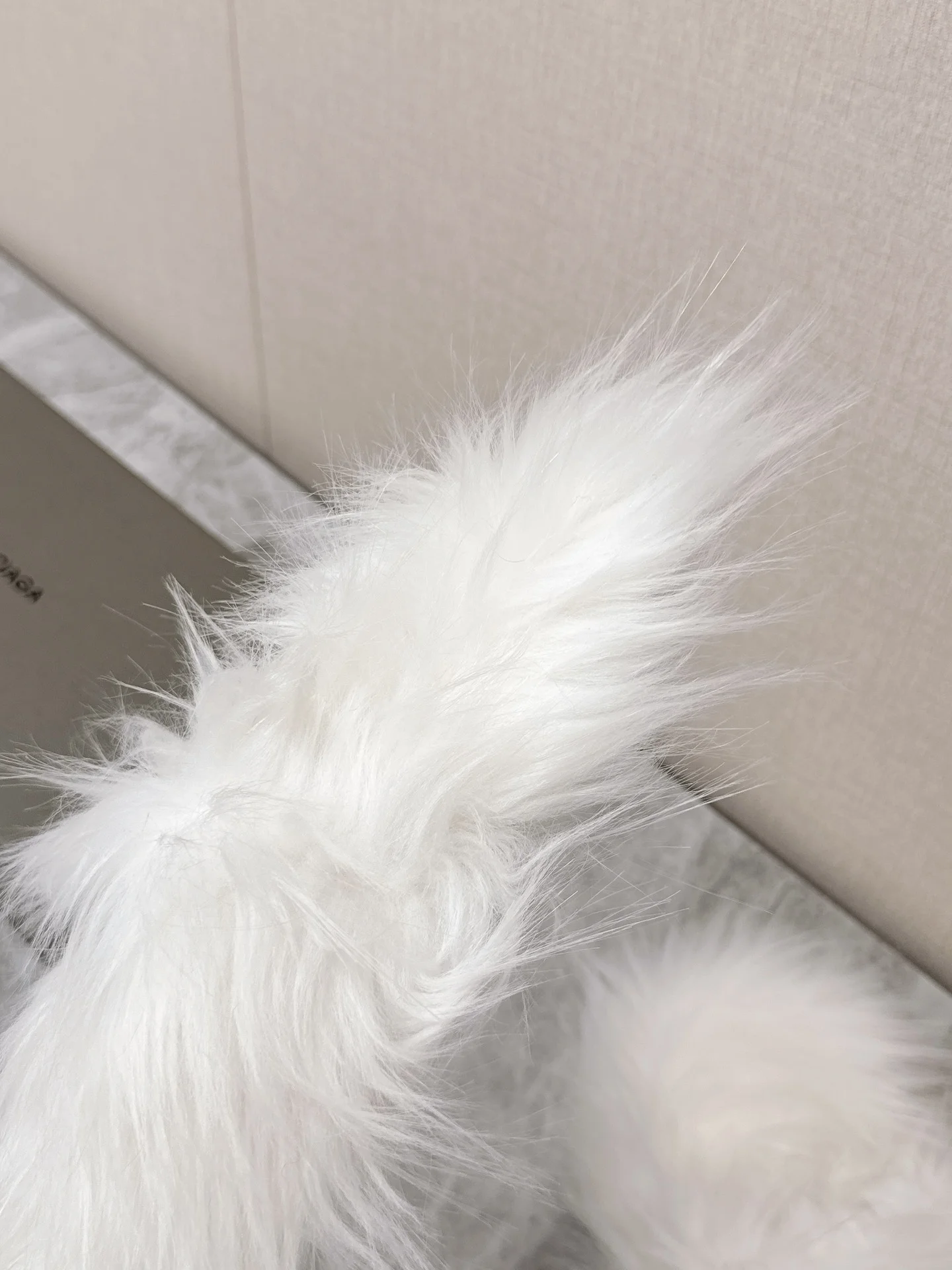BALENCIAGA Slippers Faux Fur White-Black EU35-40 B20202609111384 - Image 8