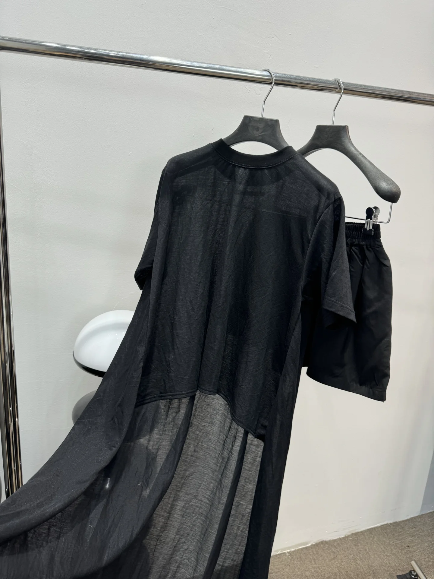 BALENCIAGA T-shirts Black S-L C20202609061704 - Image 2