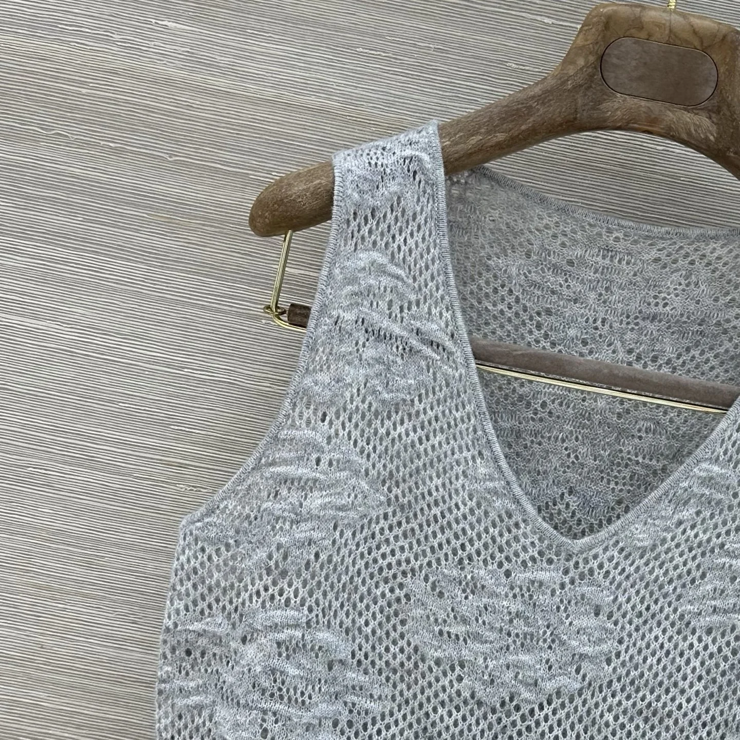 BALENCIAGA Vests Alpaca Silk Grey S-L A75202609062048 - Image 3