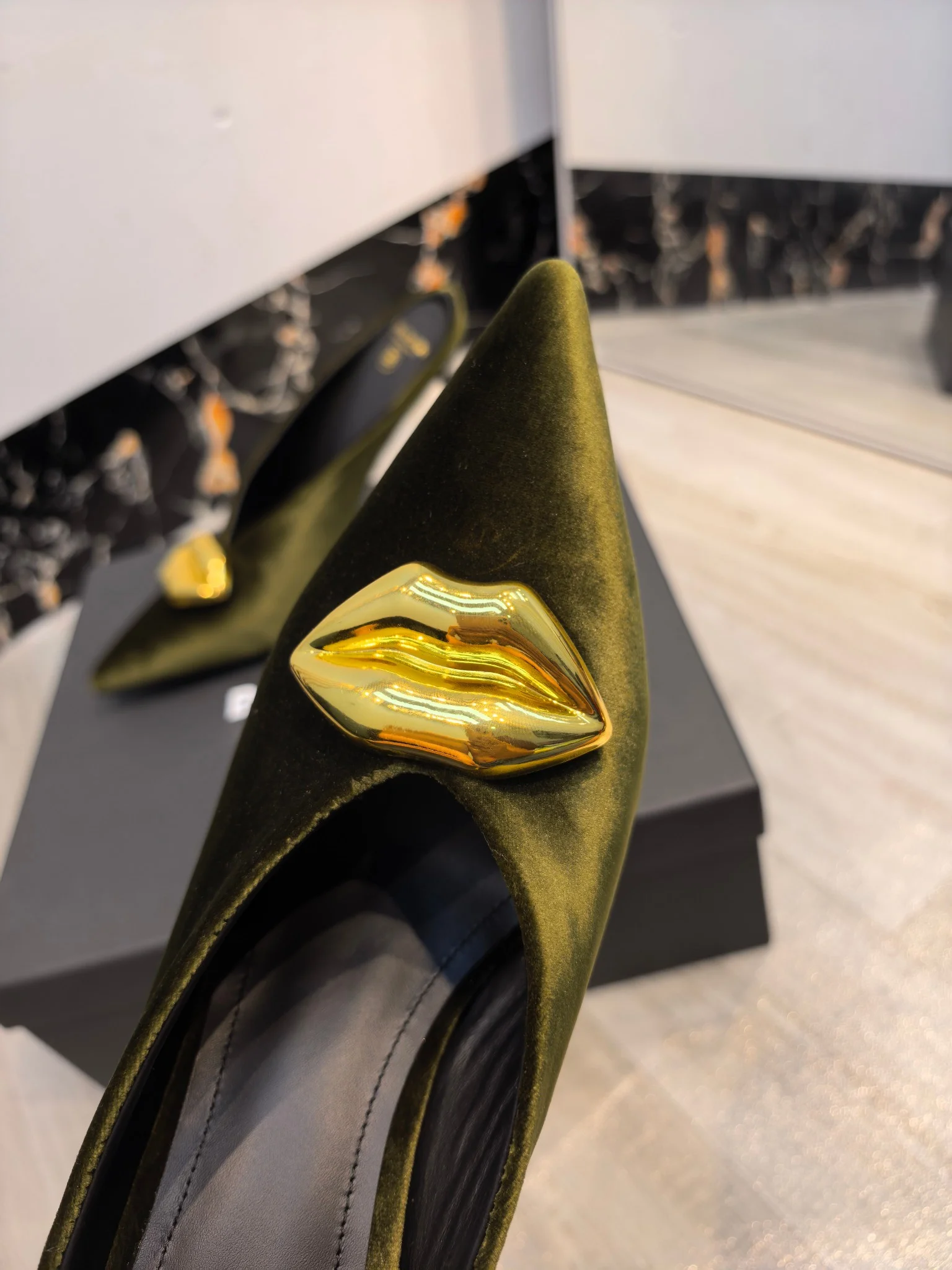 BALMAIN Mules Velvet Olive-Gold EU36-42 B95202609110193 - Image 4