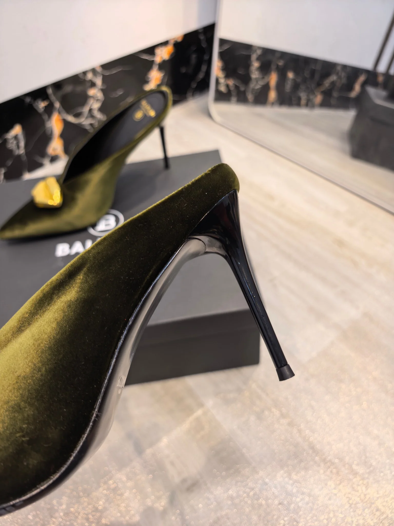 BALMAIN Mules Velvet Olive-Gold EU36-42 B95202609110193 - Image 5