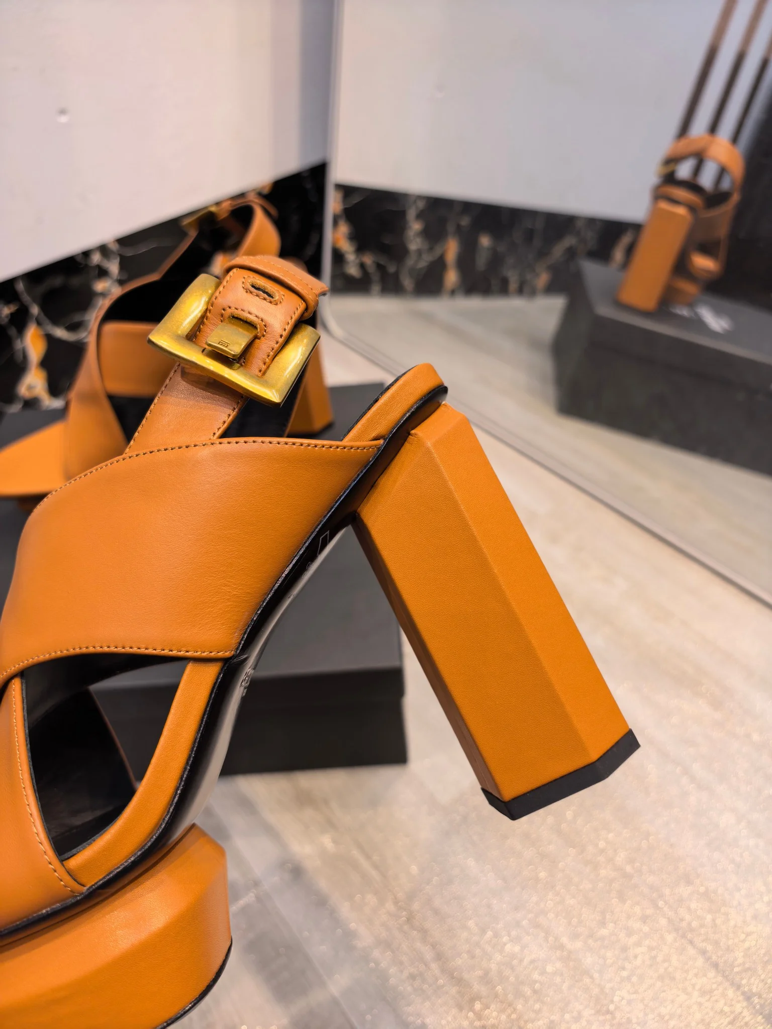 BALMAIN Sandals Leather Brown-Gold EU36-42 C60202609110191 - Image 5