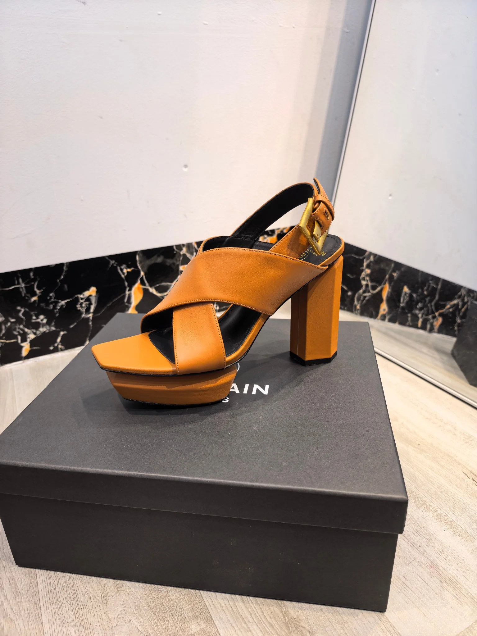 BALMAIN Sandals Leather Brown-Gold EU36-42 C60202609110191 - Image 9