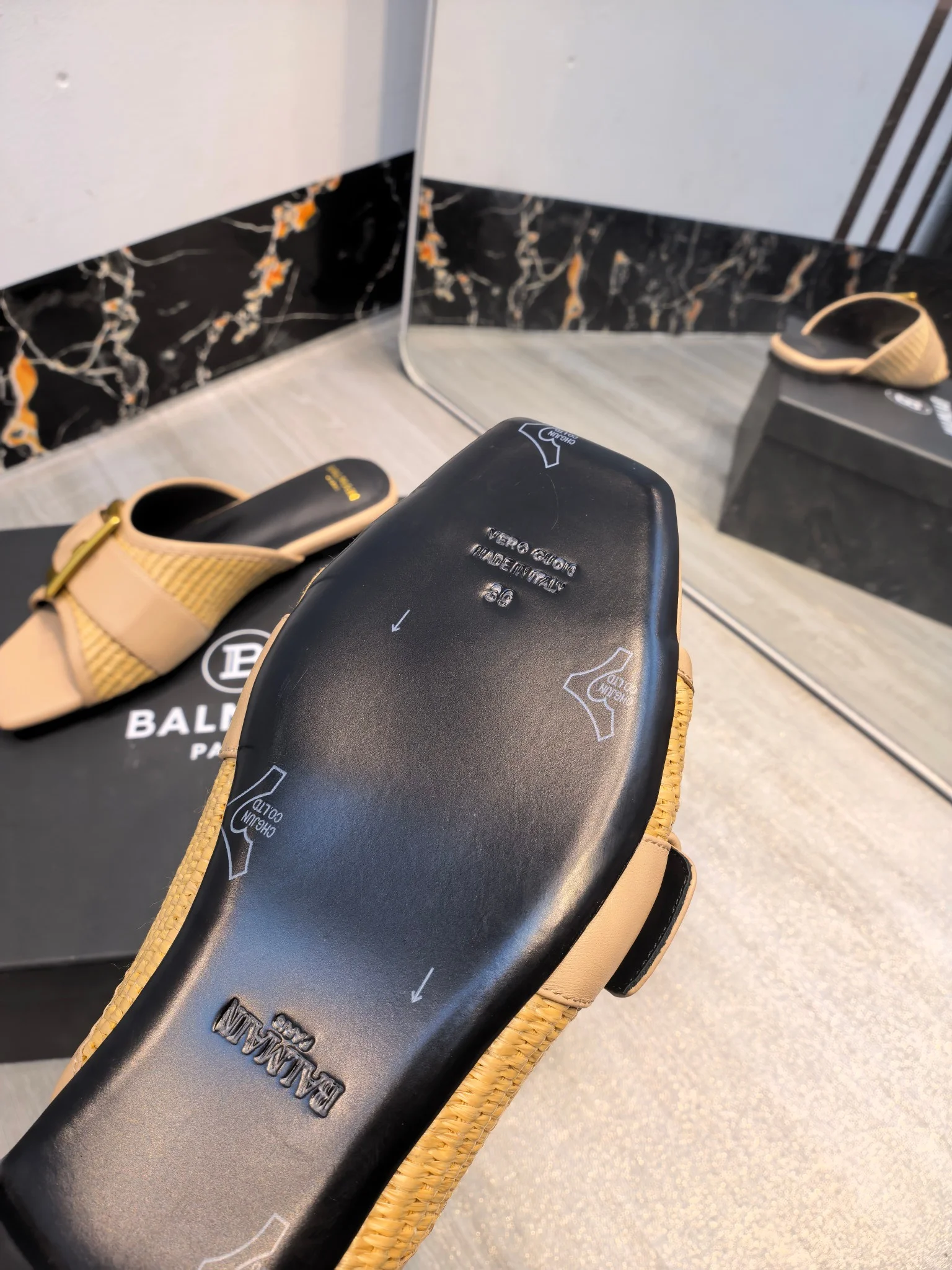 BALMAIN Slides Calf Leather Beige-Gold EU36-42 C00202609110177 - Image 6