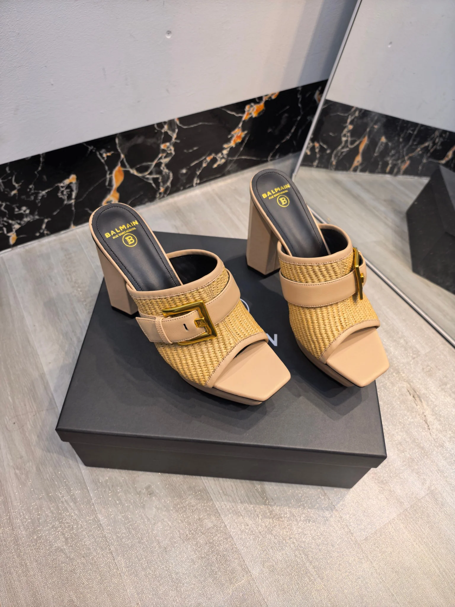 BALMAIN Slides Leather Beige-Gold EU36-42 C60202609110182 - Image 2