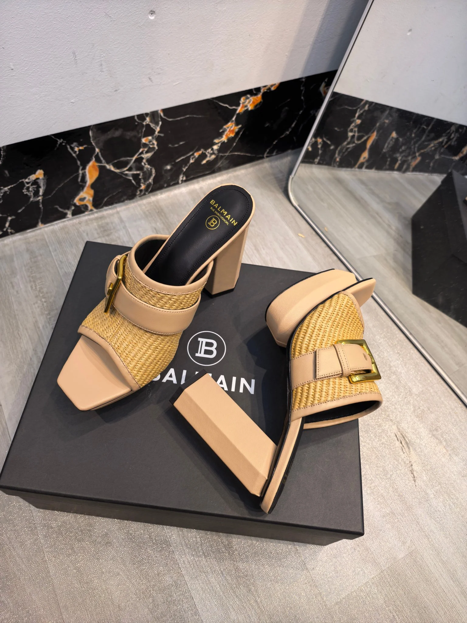BALMAIN Slides Leather Beige-Gold EU36-42 C60202609110182 - Image 7