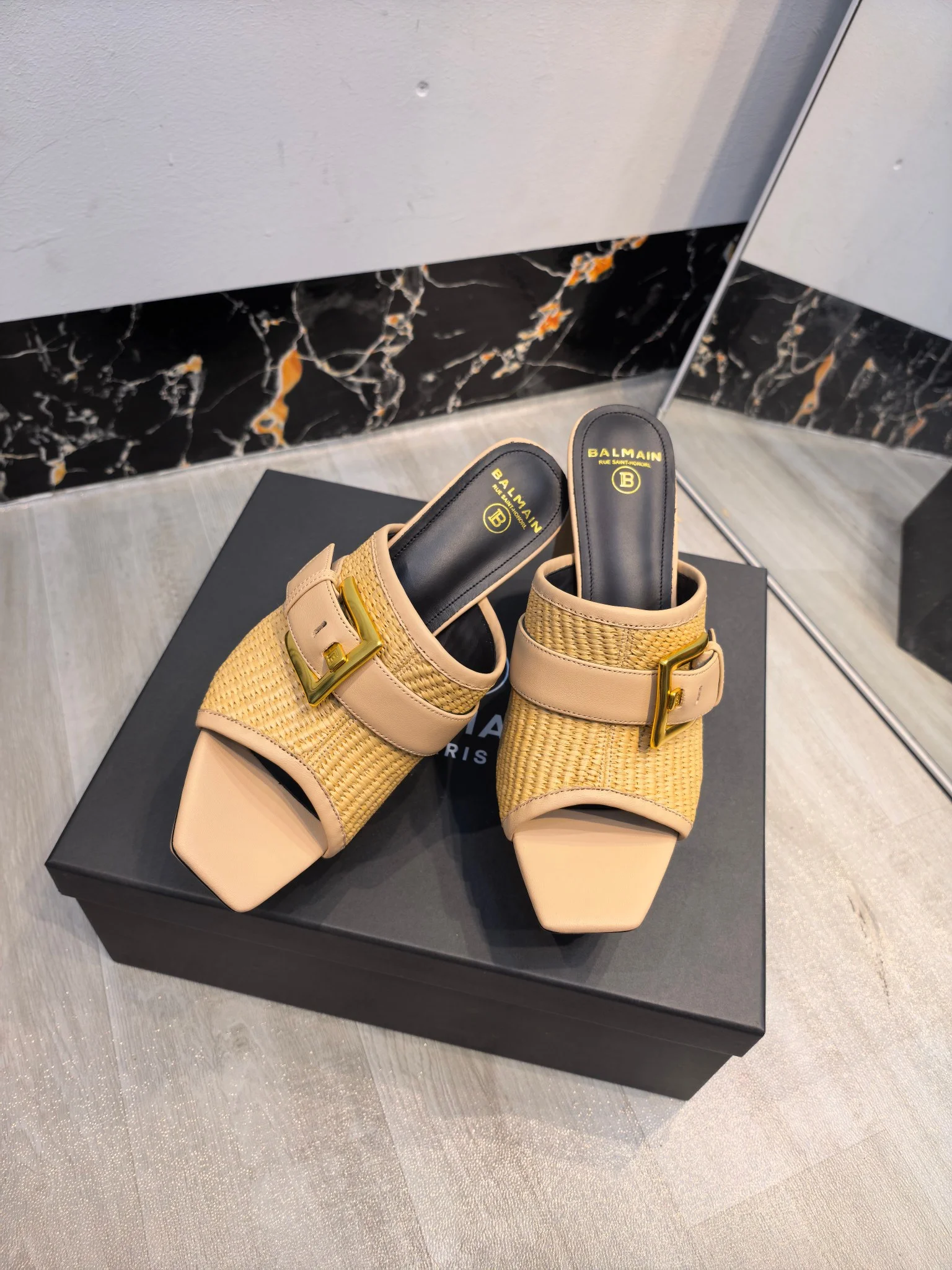 BALMAIN Slides Leather Beige-Gold EU36-42 C60202609110182 - Image 8