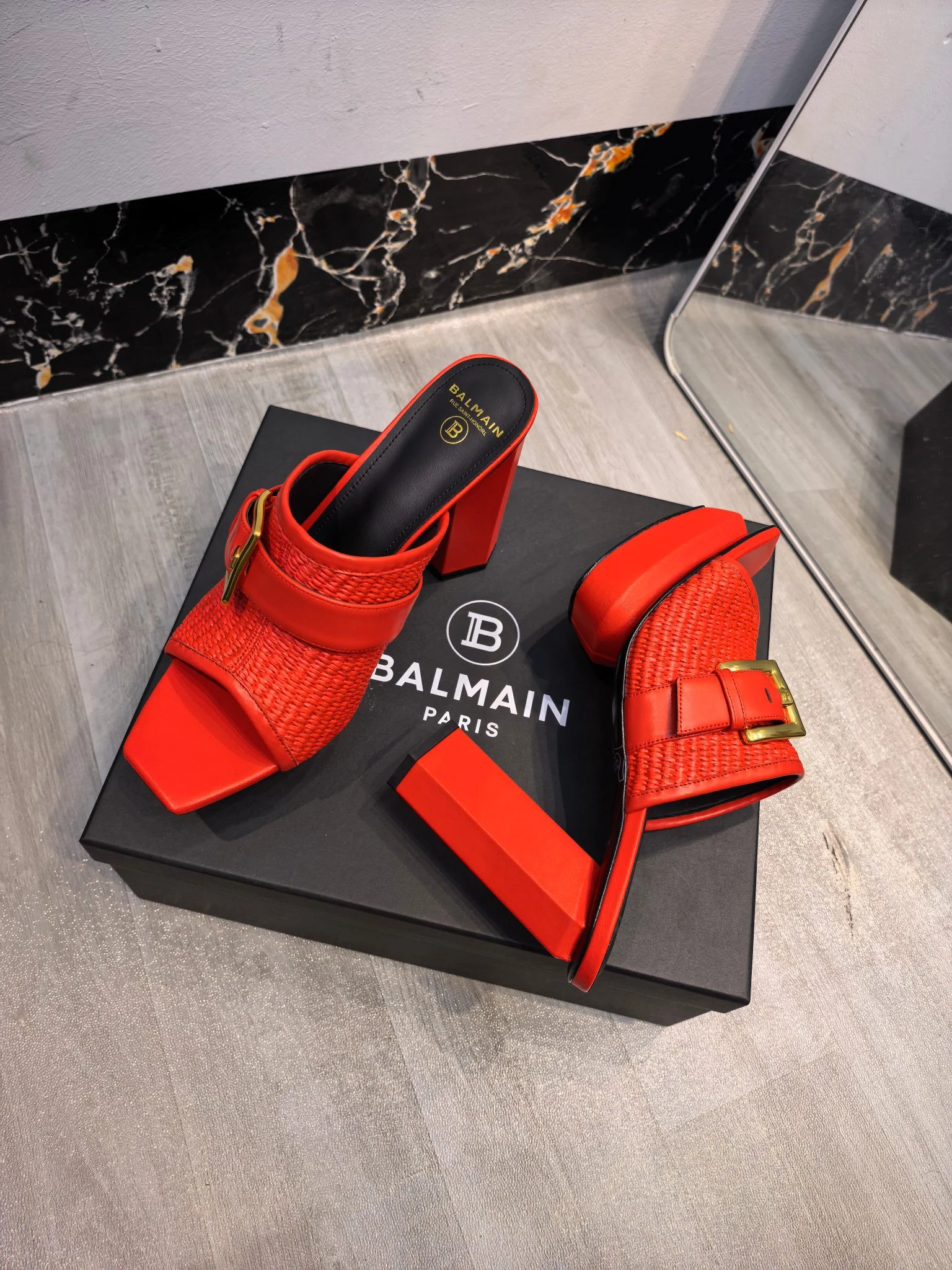 BALMAIN Slides Leather Red-Gold EU36-42 C60202609110186 - Image 7