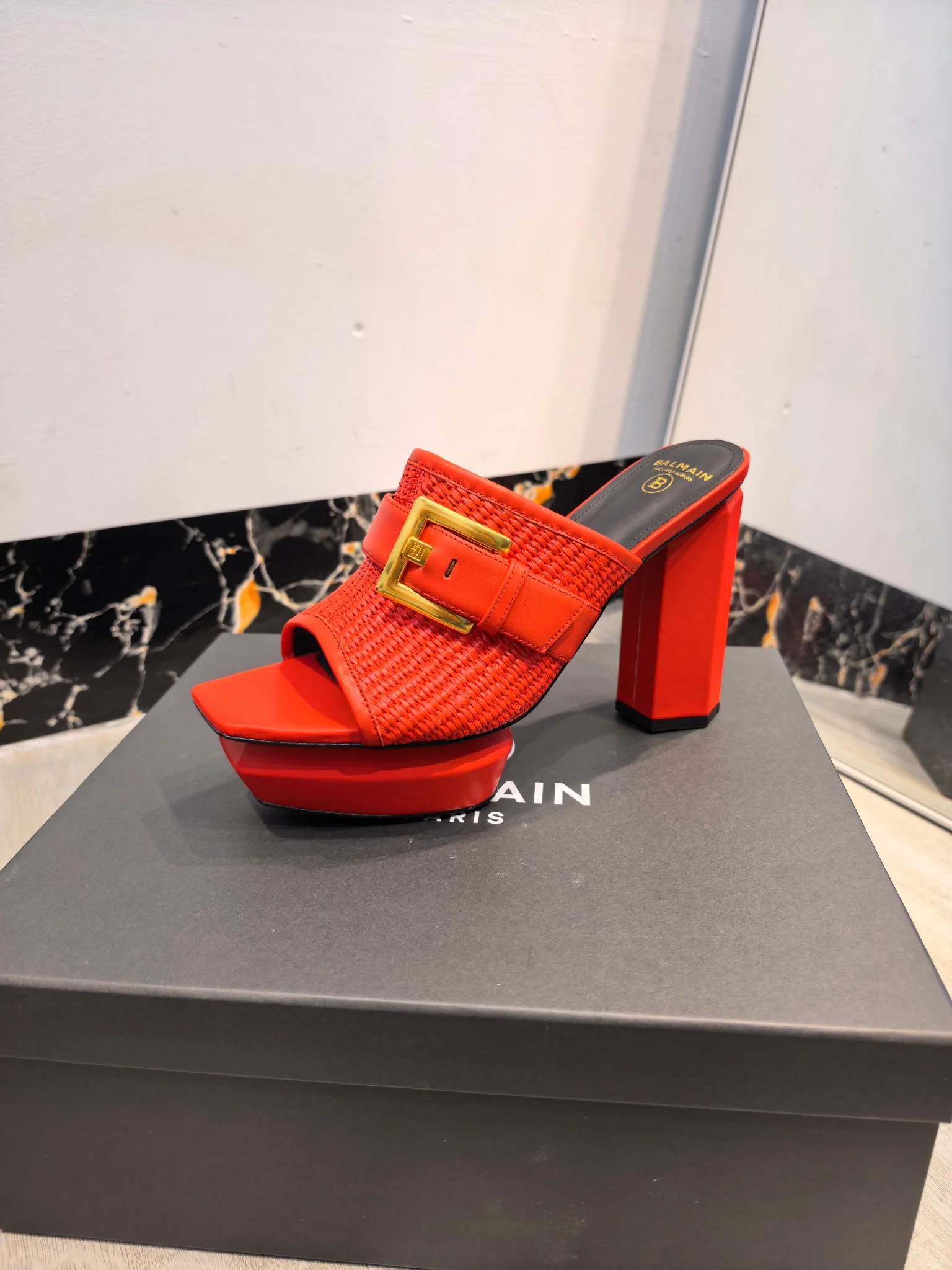 BALMAIN Slides Leather Red-Gold EU36-42 C60202609110186 - Image 9