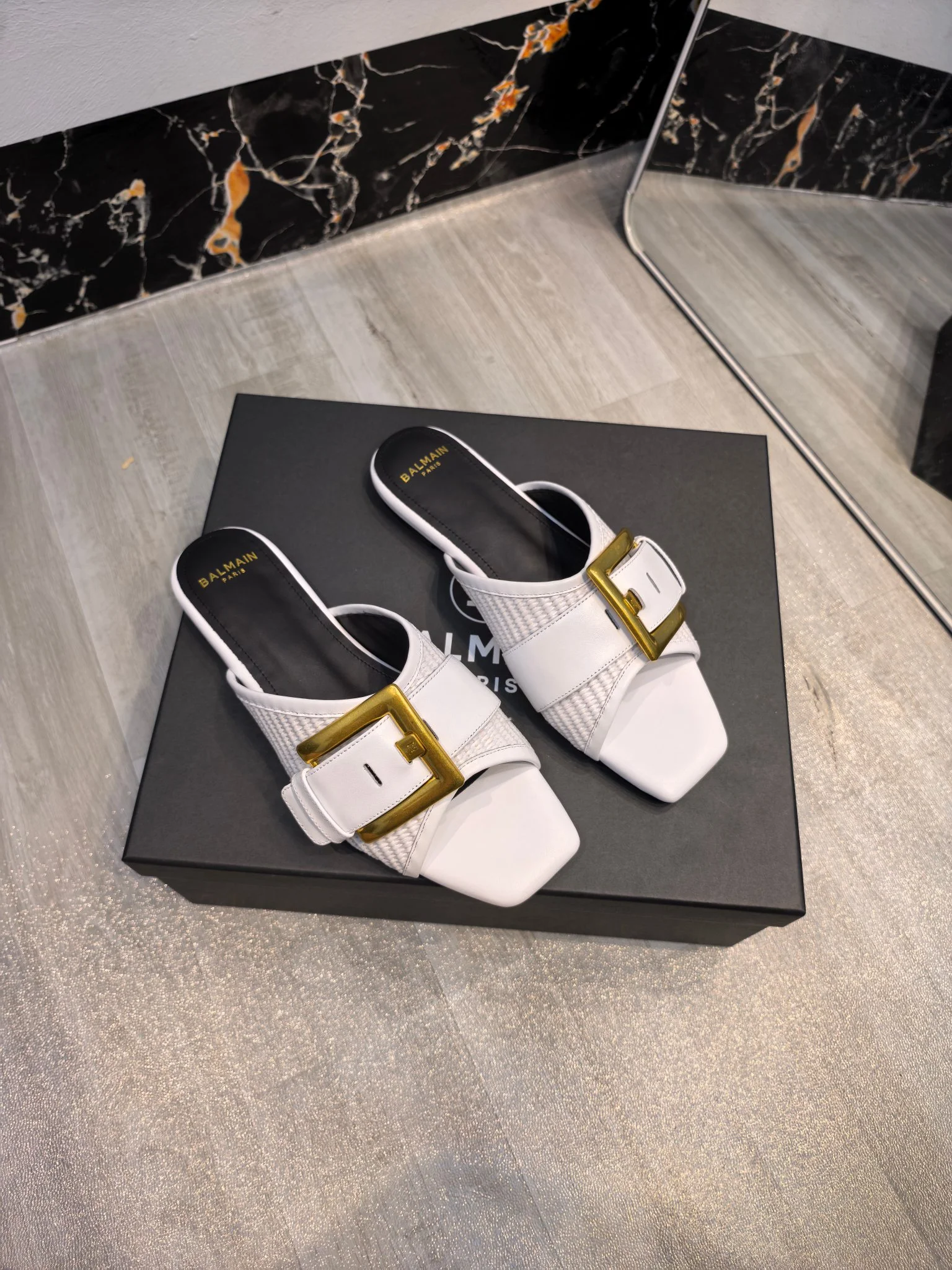 BALMAIN Slides Leather White-Gold EU36-42 C00202609110181 - Image 9