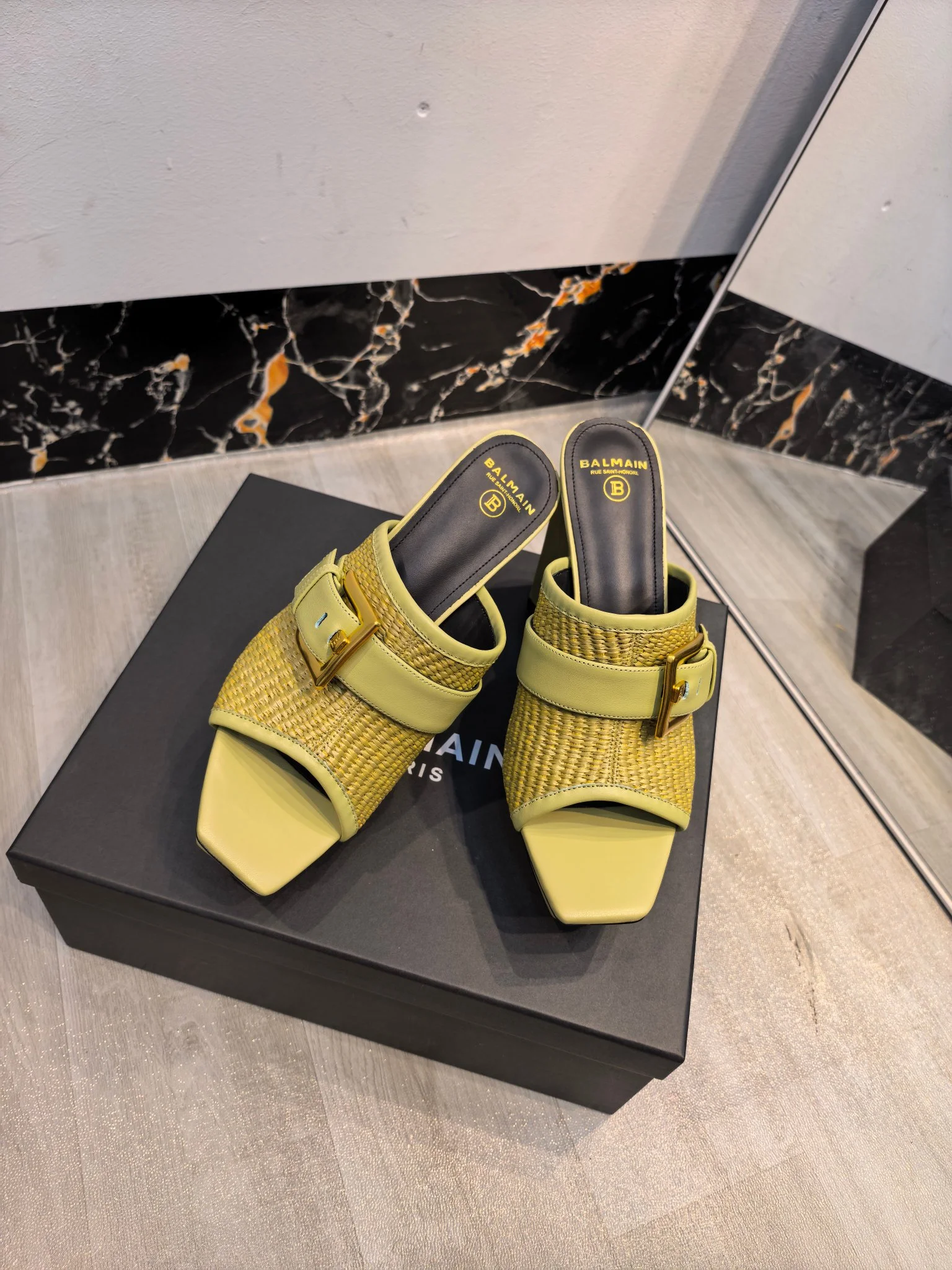 BALMAIN Slides Leather Yellow-Gold EU36-42 C60202609110183 - Image 8