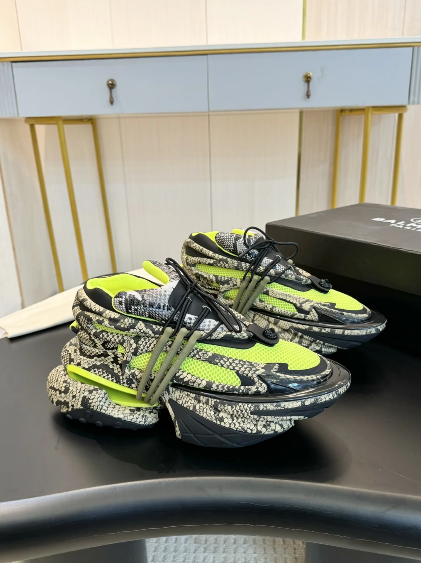 BALMAIN Sneakers Mixed Materials Black-Lime EU35-46 D10202609110085