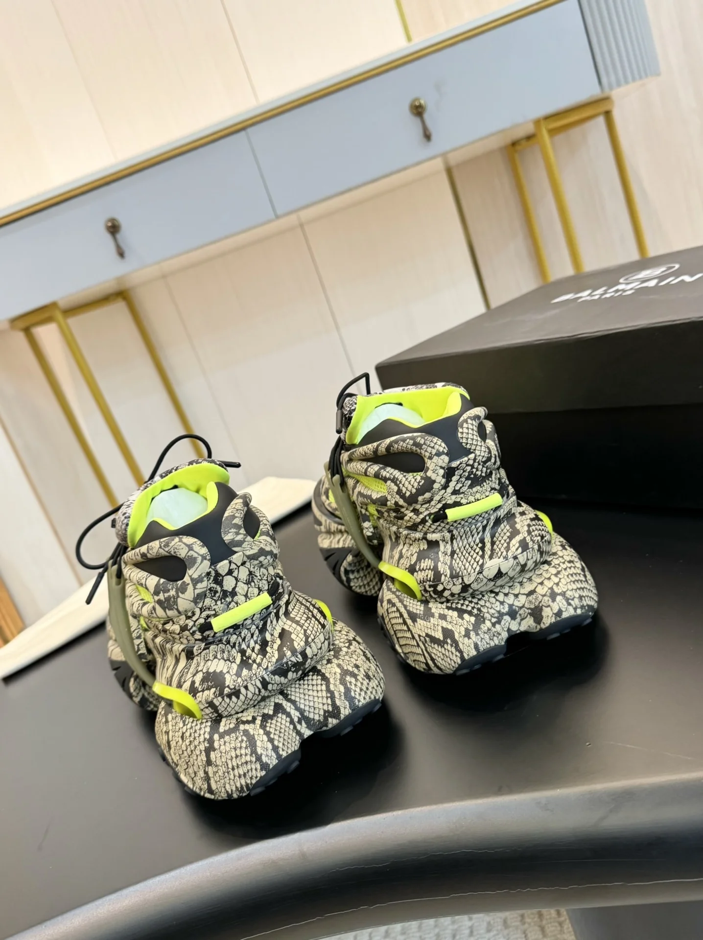 BALMAIN Sneakers Mixed Materials Black-Lime EU35-46 D10202609110085 - Image 7