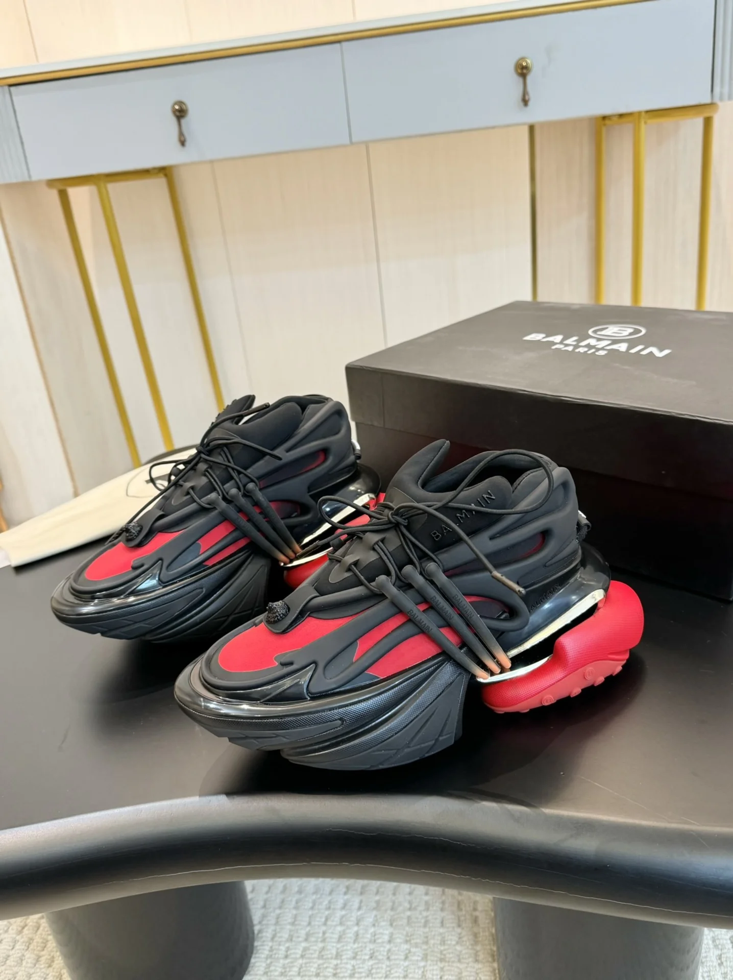 BALMAIN Sneakers Mixed Materials Black-Red EU35-46 C90202609110089