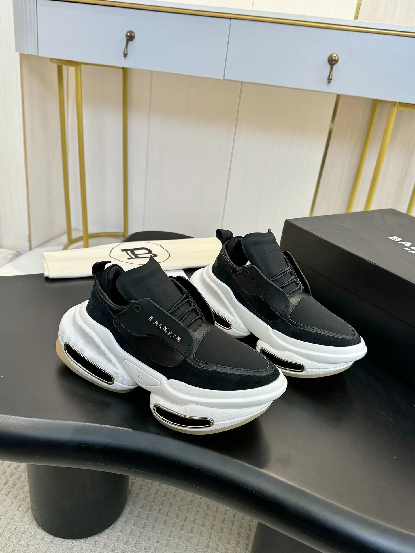 BALMAIN Sneakers Mixed Materials Black-White EU35-46 C90202609110078 - Image 2