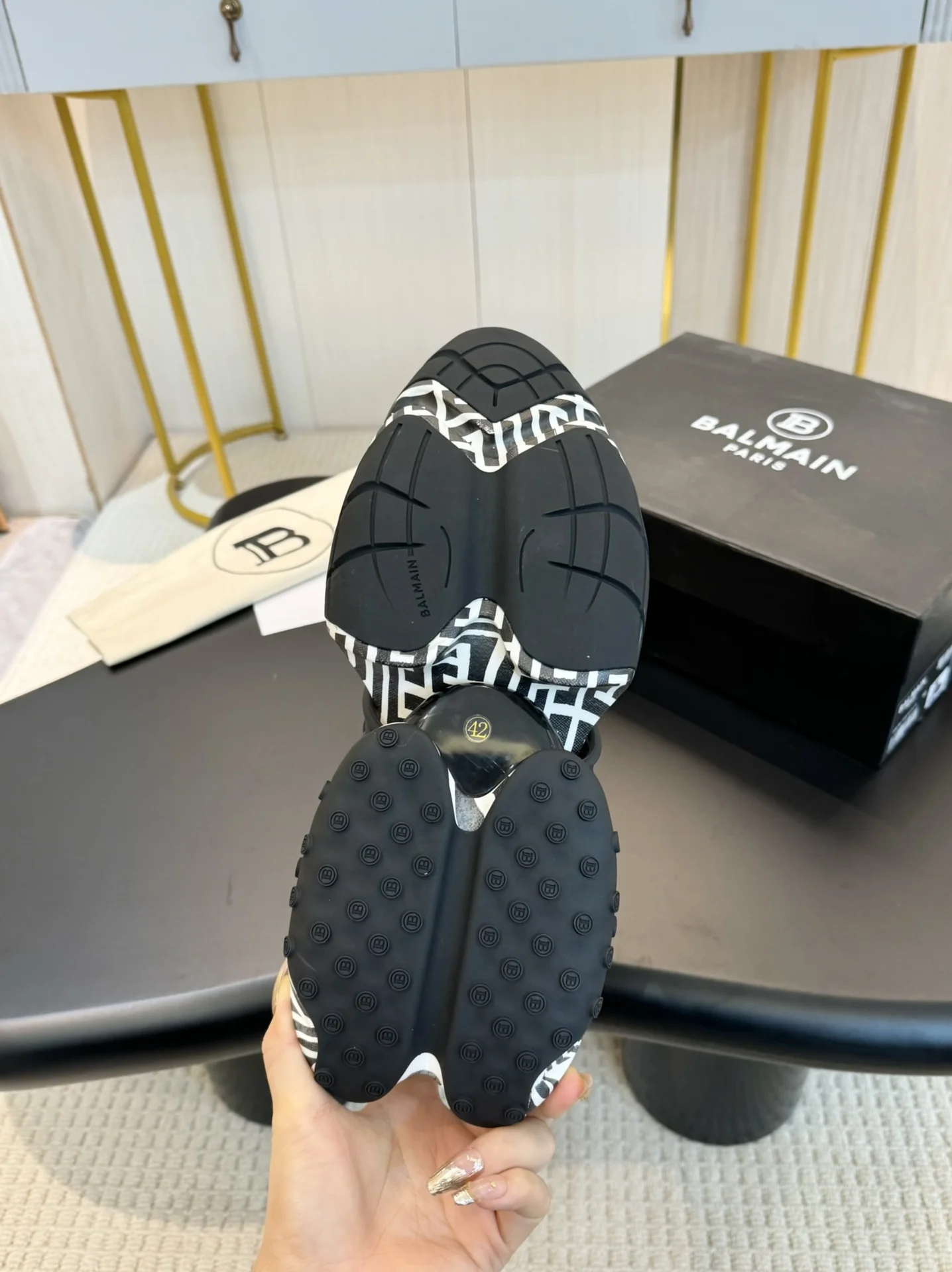 BALMAIN Sneakers Mixed Materials Black-White EU35-46 D10202609110086 - Image 9