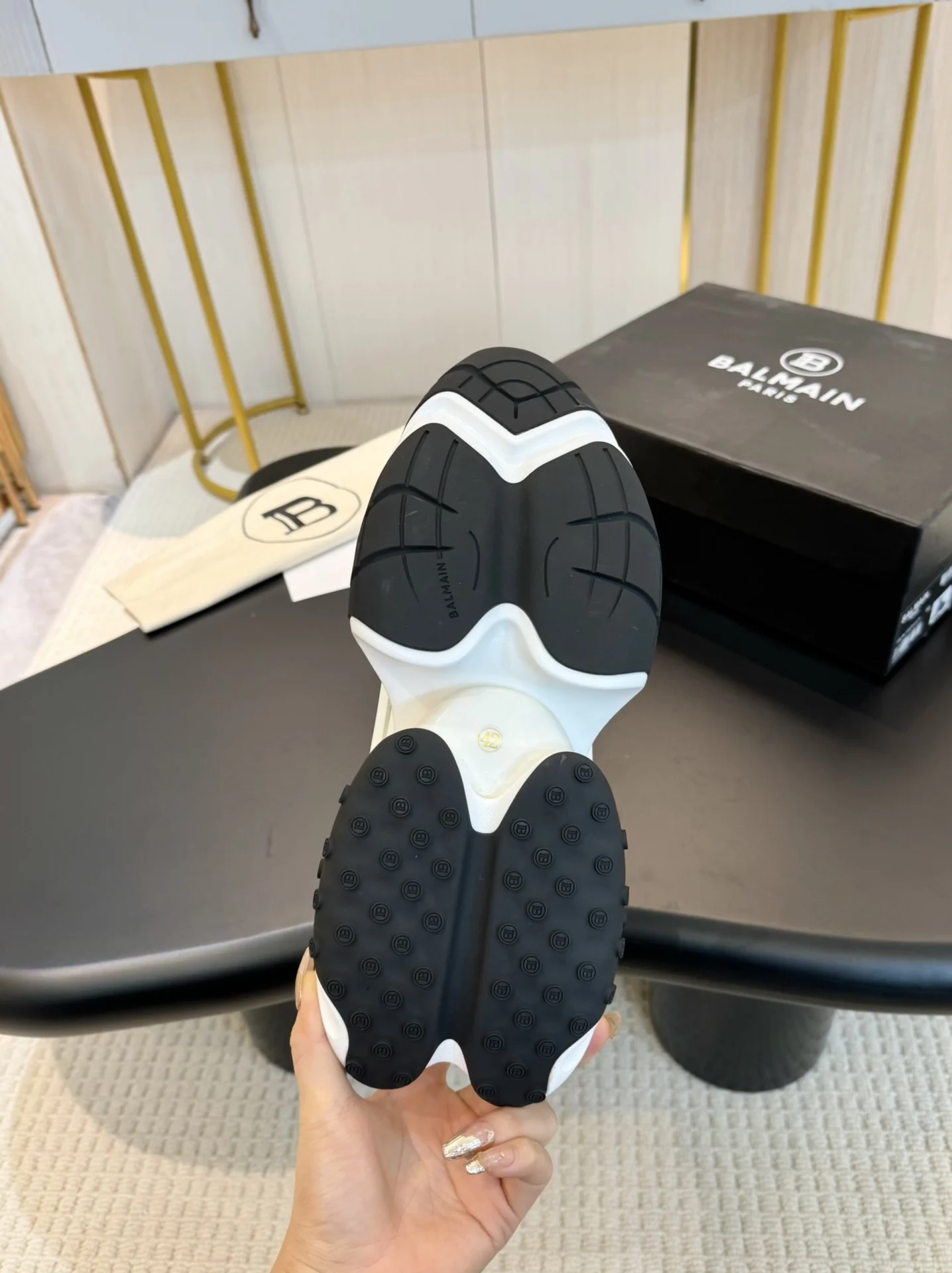 BALMAIN Sneakers Mixed Materials White-Black EU35-46 C90202609110083 - Image 9