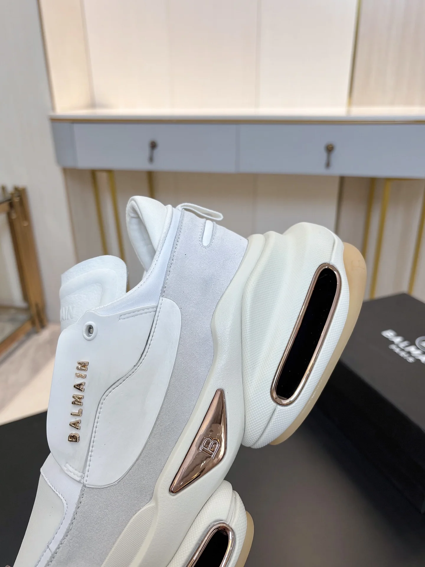 BALMAIN Sneakers Mixed Materials White-Gold EU35-46 C90202609110070 - Image 4