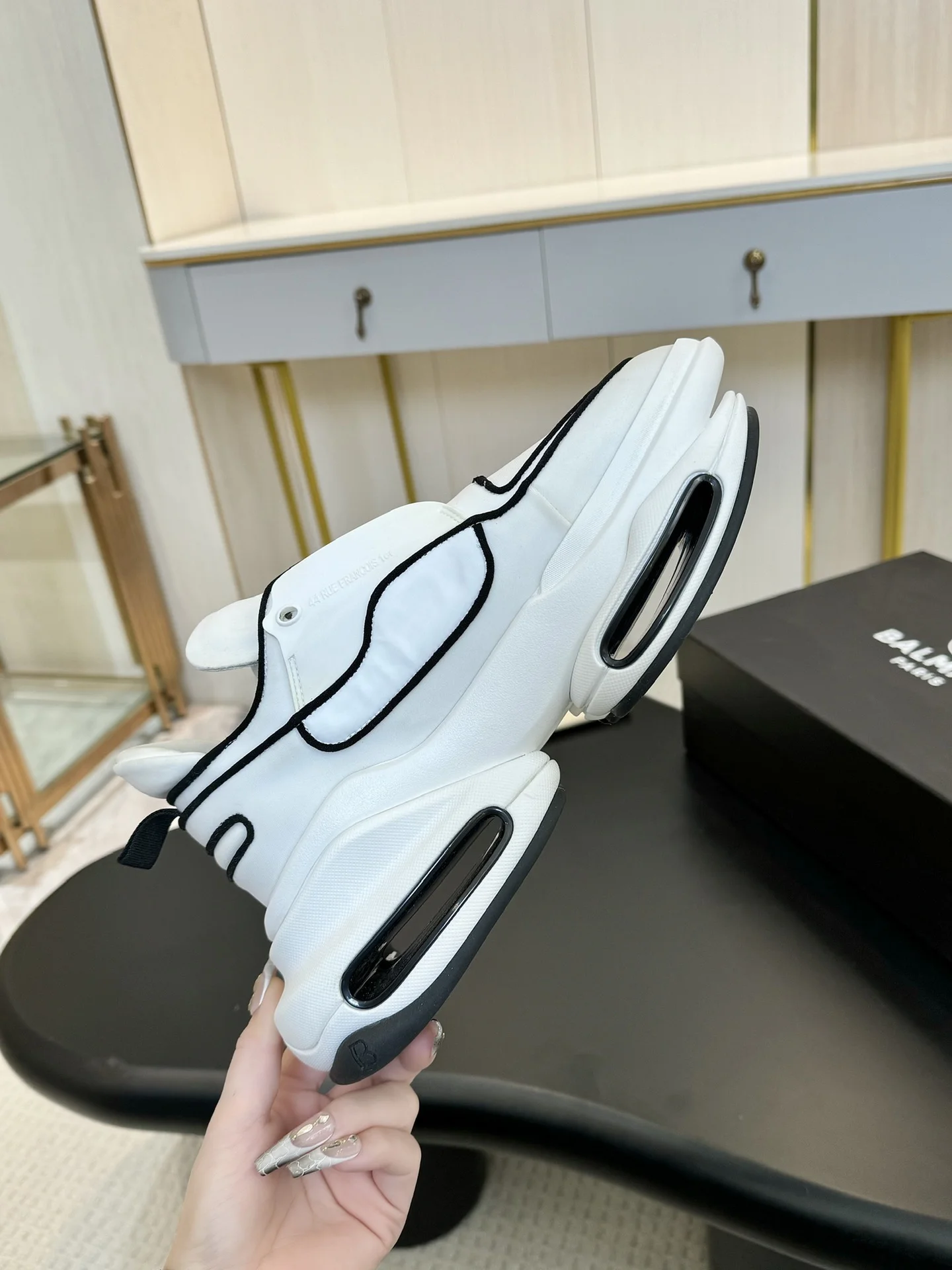 BALMAIN Sneakers Mixed TPU White-Black EU35-46 C90202609110076 - Image 3