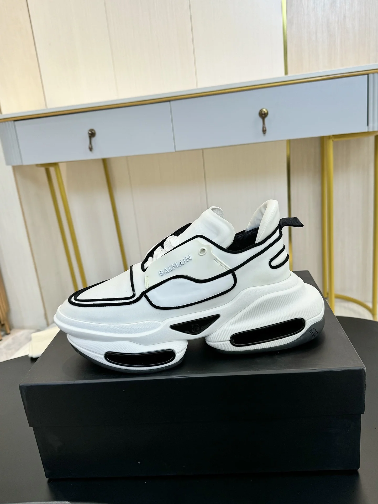 BALMAIN Sneakers Mixed TPU White-Black EU35-46 C90202609110076 - Image 4