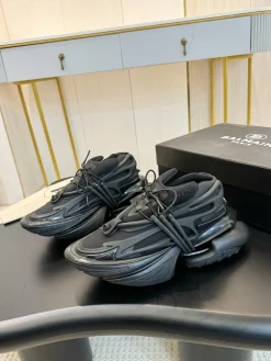 BALMAIN Sneakers Multi-material TPU Black EU35-46 C90202609110090