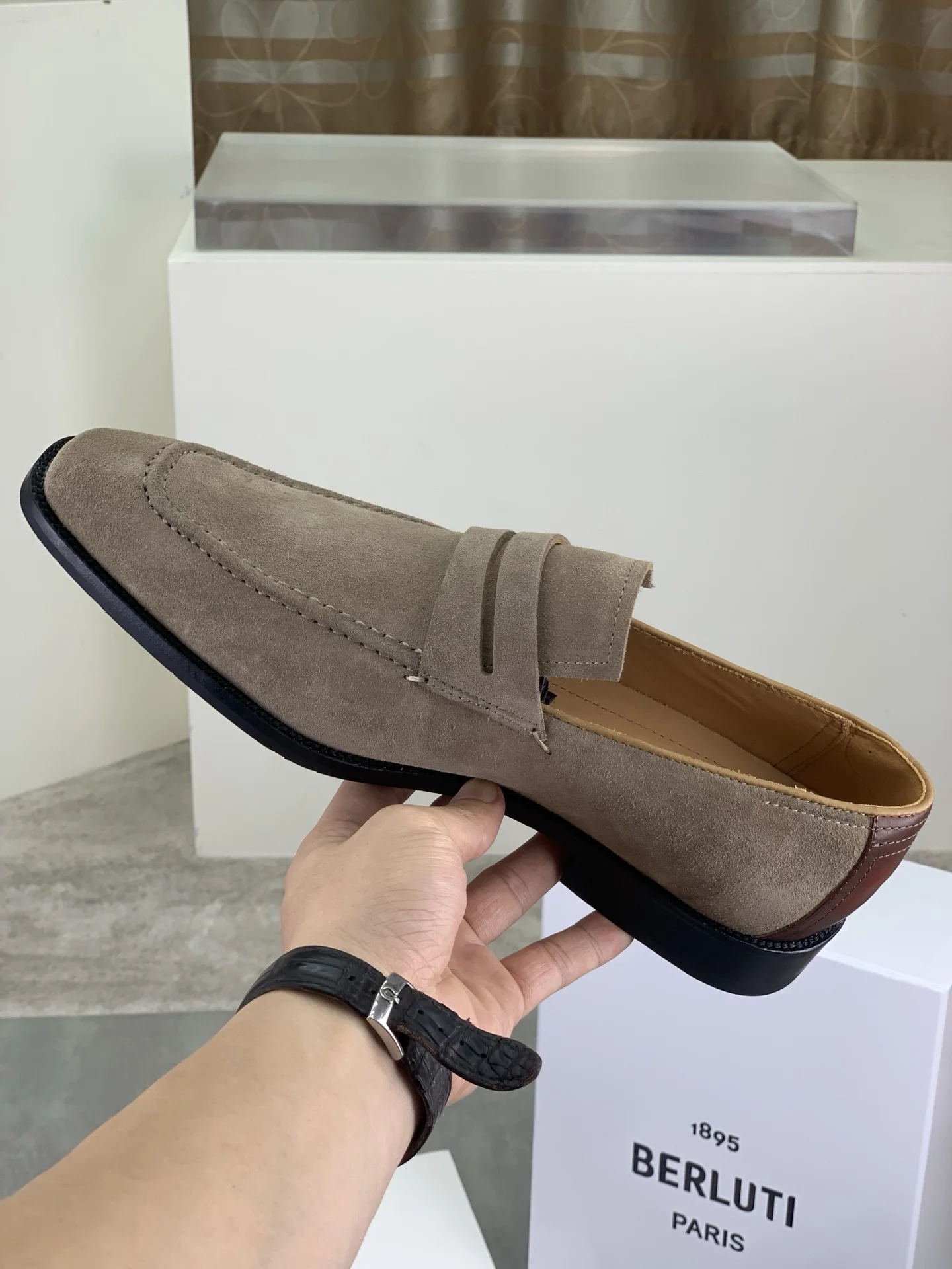 BERLUTI Formal Shoes Calf Suede Beige-Brown EU39-45 F00202609110927 - Image 6