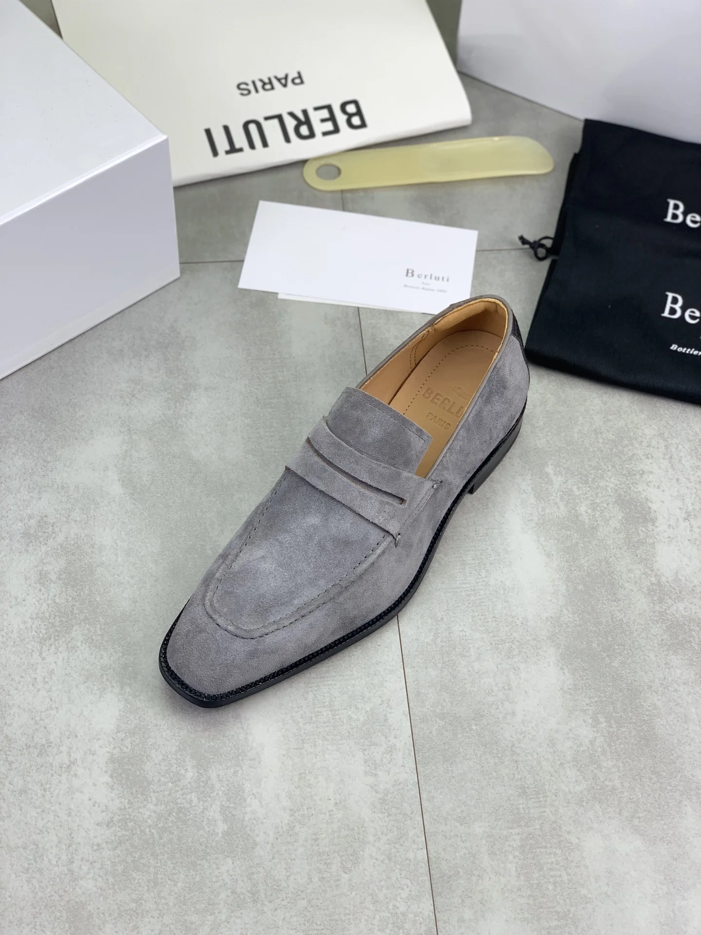 BERLUTI Loafers Calf Leather Grey-Black EU39-45 F00202609110928 - Image 4