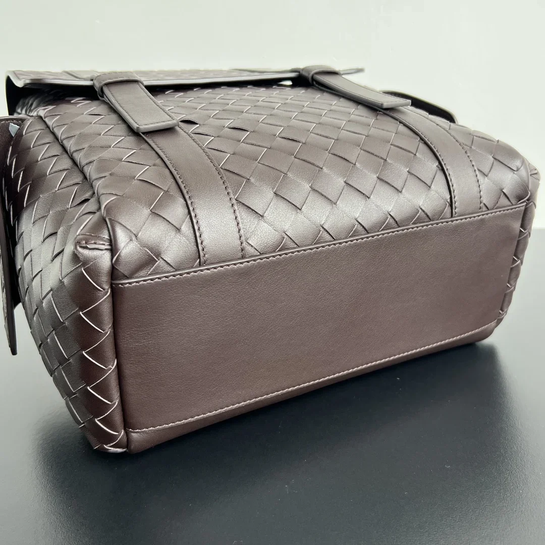 BOTTEGA VENETA Backpacks Bags Woven Calf Leather Brown 39X31X14 A480202609090001 - Image 4