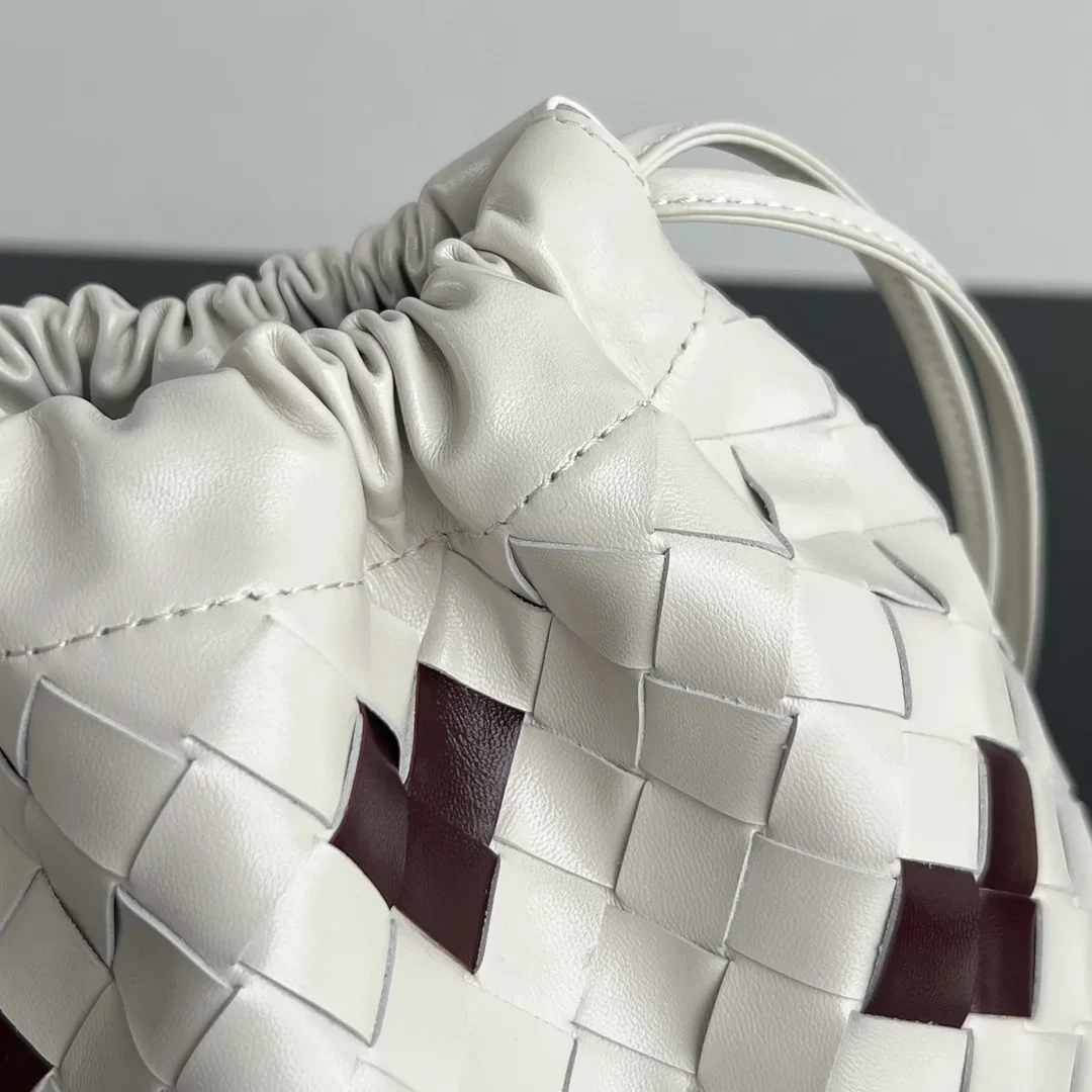 BOTTEGA VENETA Bucket Bags Woven Calf Leather White-Brown 32x23 G80202609090015 - Image 6