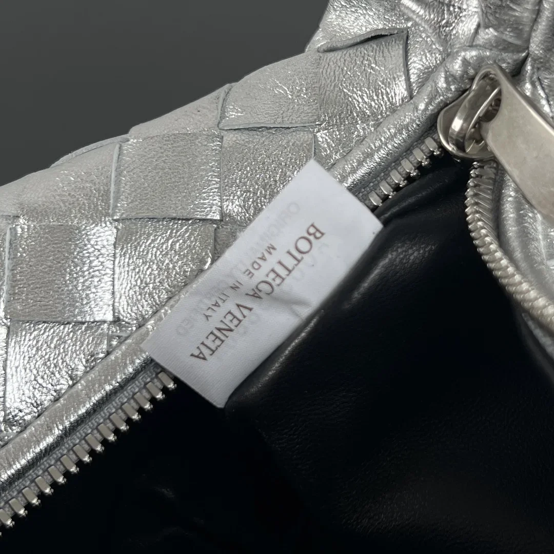 BOTTEGA VENETA Bucket Bags Woven Lamb Leather Silver 23X28X8CM E80202609090102 - Image 9