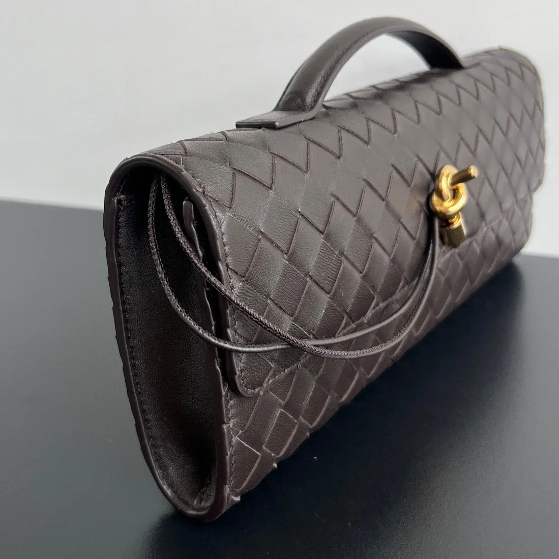 BOTTEGA VENETA Clutches Bags Brown-Gold 31X13X3CM F80202609090022 - Image 3