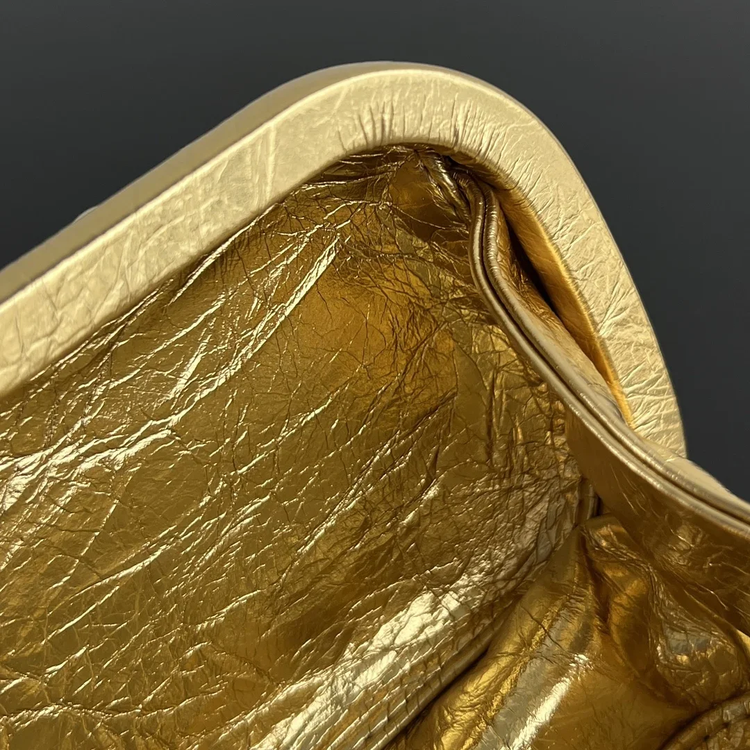 BOTTEGA VENETA Clutches Bags Gold 25X10X5CM G30202609090061 - Image 8