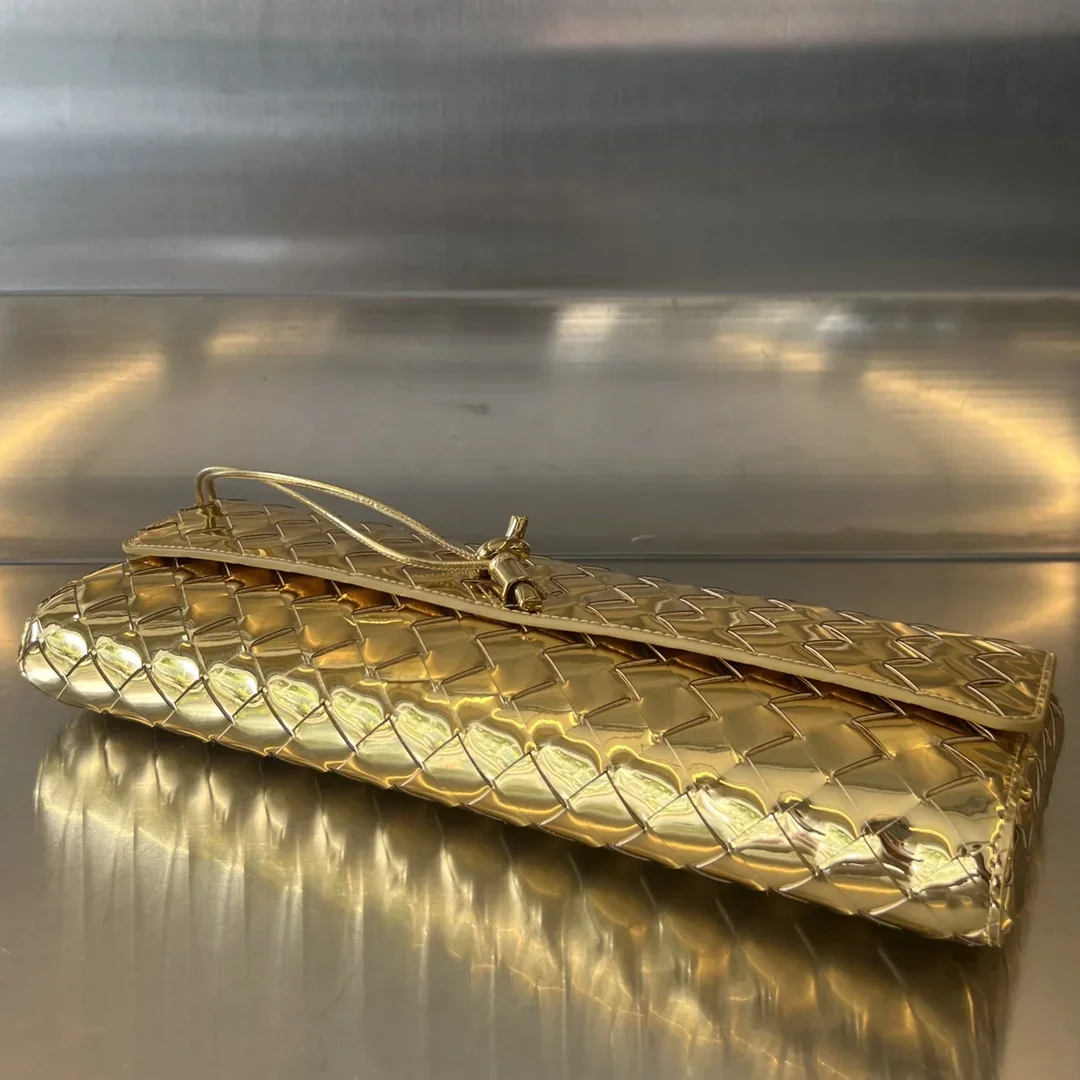 BOTTEGA VENETA Clutches Bags Intreccio Lambskin Gold 31X13X3 F80202609090026 - Image 4
