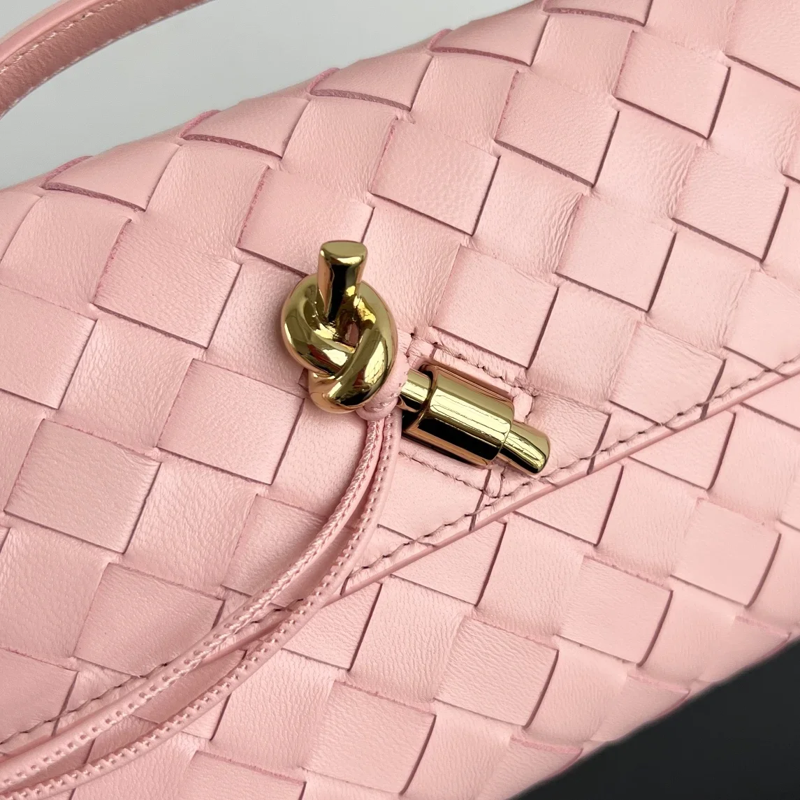 BOTTEGA VENETA Clutches Bags Intreccio Lambskin Pink-Gold 31X13X3CM F80202609090048 - Image 6