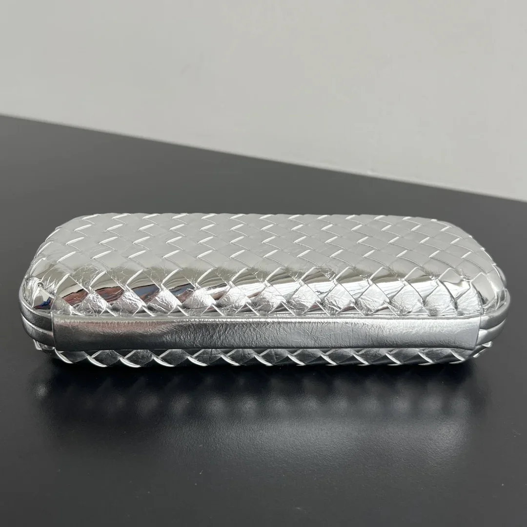 BOTTEGA VENETA Clutches Bags Silver 25X10X5CM G30202609090059 - Image 3