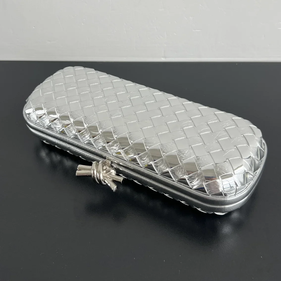 BOTTEGA VENETA Clutches Bags Silver 25X10X5CM G30202609090059 - Image 4