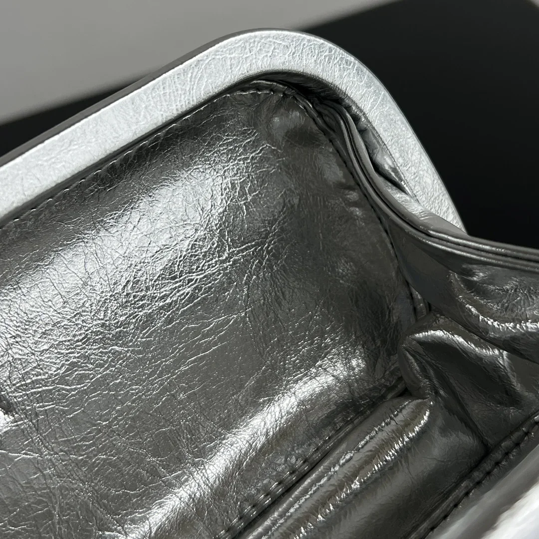 BOTTEGA VENETA Clutches Bags Silver 25X10X5CM G30202609090059 - Image 8