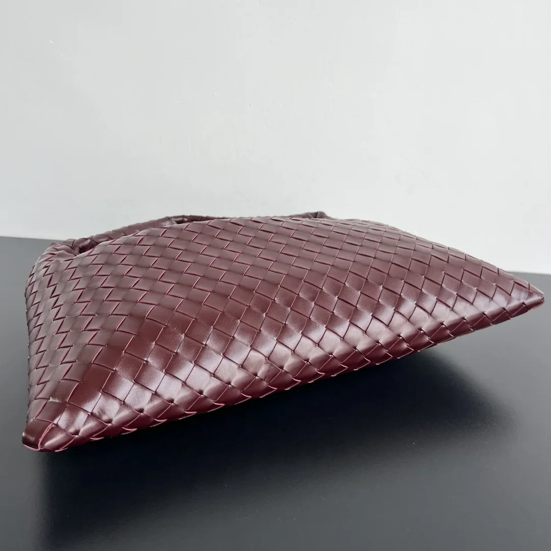 BOTTEGA VENETA Shoulder Bags Burgundy 46X21X10CM I80202609090077 - Image 3