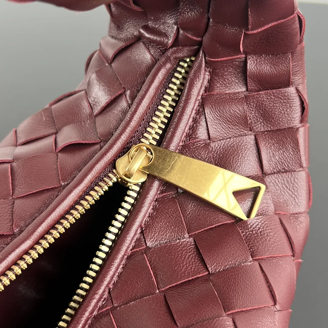 BOTTEGA VENETA Shoulder Bags Burgundy-Gold 23X28X8CM E60202609090125 - Image 5