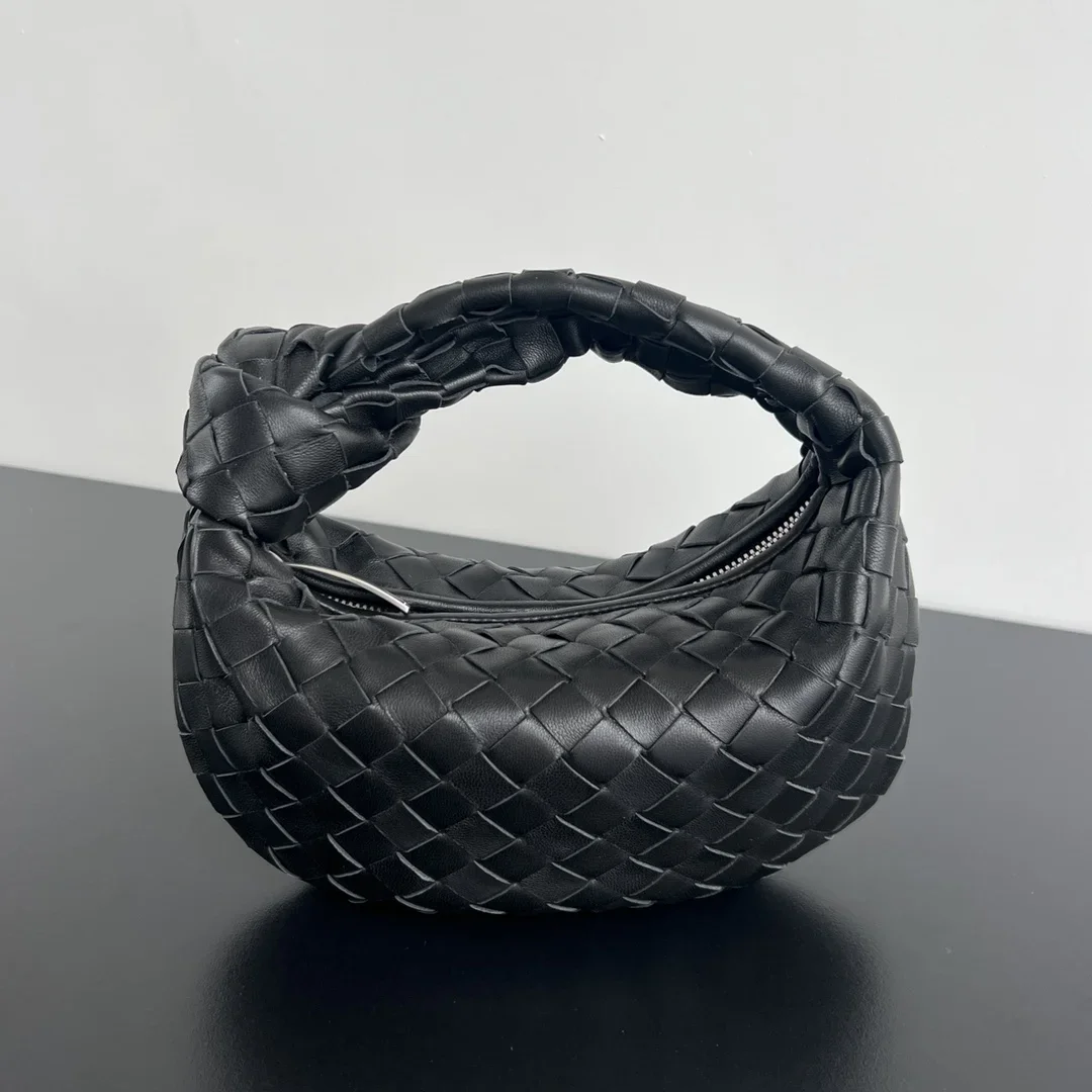 BOTTEGA VENETA Shoulder Bags Lamb Leather Black 23X28X8CM E60202609090101
