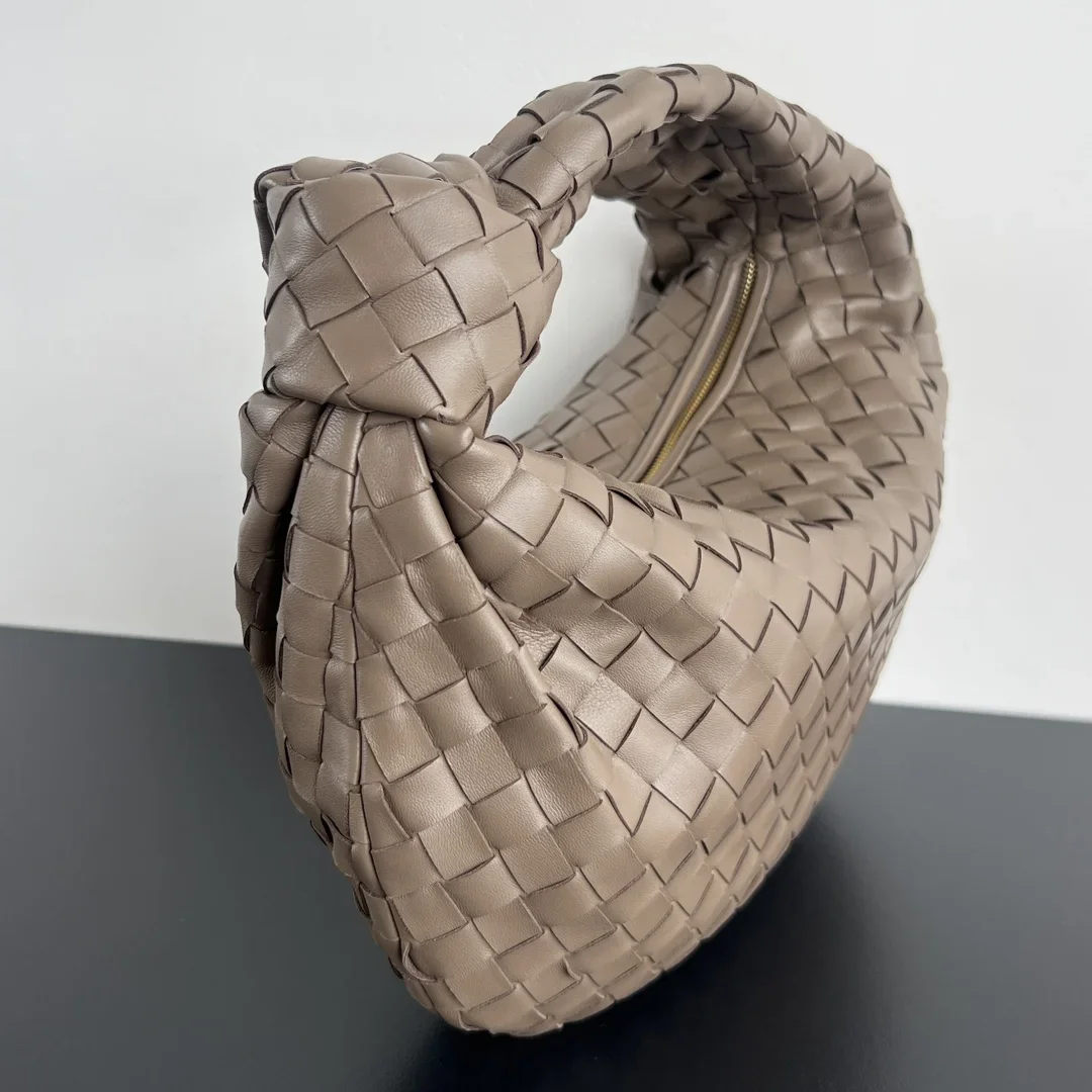 BOTTEGA VENETA Shoulder Bags Lamb Leather Taupe 36X21X13CM G30202609090118 - Image 2